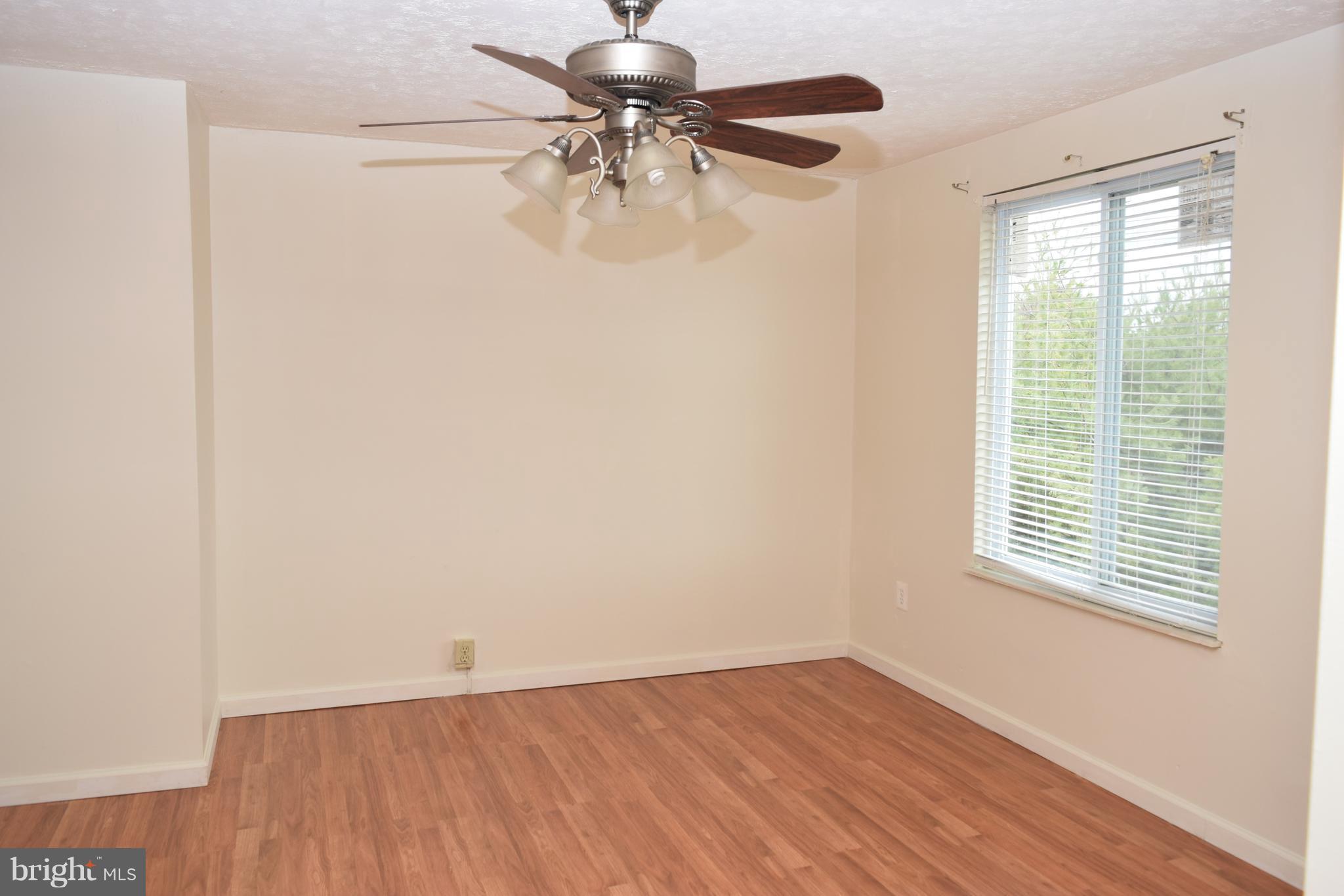 ROLLINGWOOD VILLAGE - Residential Lease