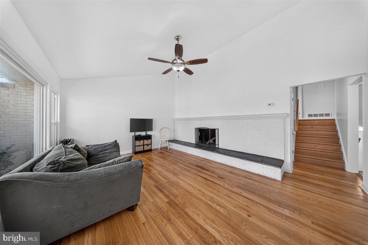 2426 OWEN DRIVE