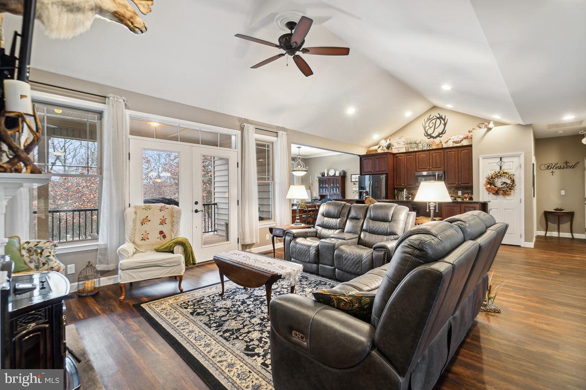 GERRARDSTOWN - Residential