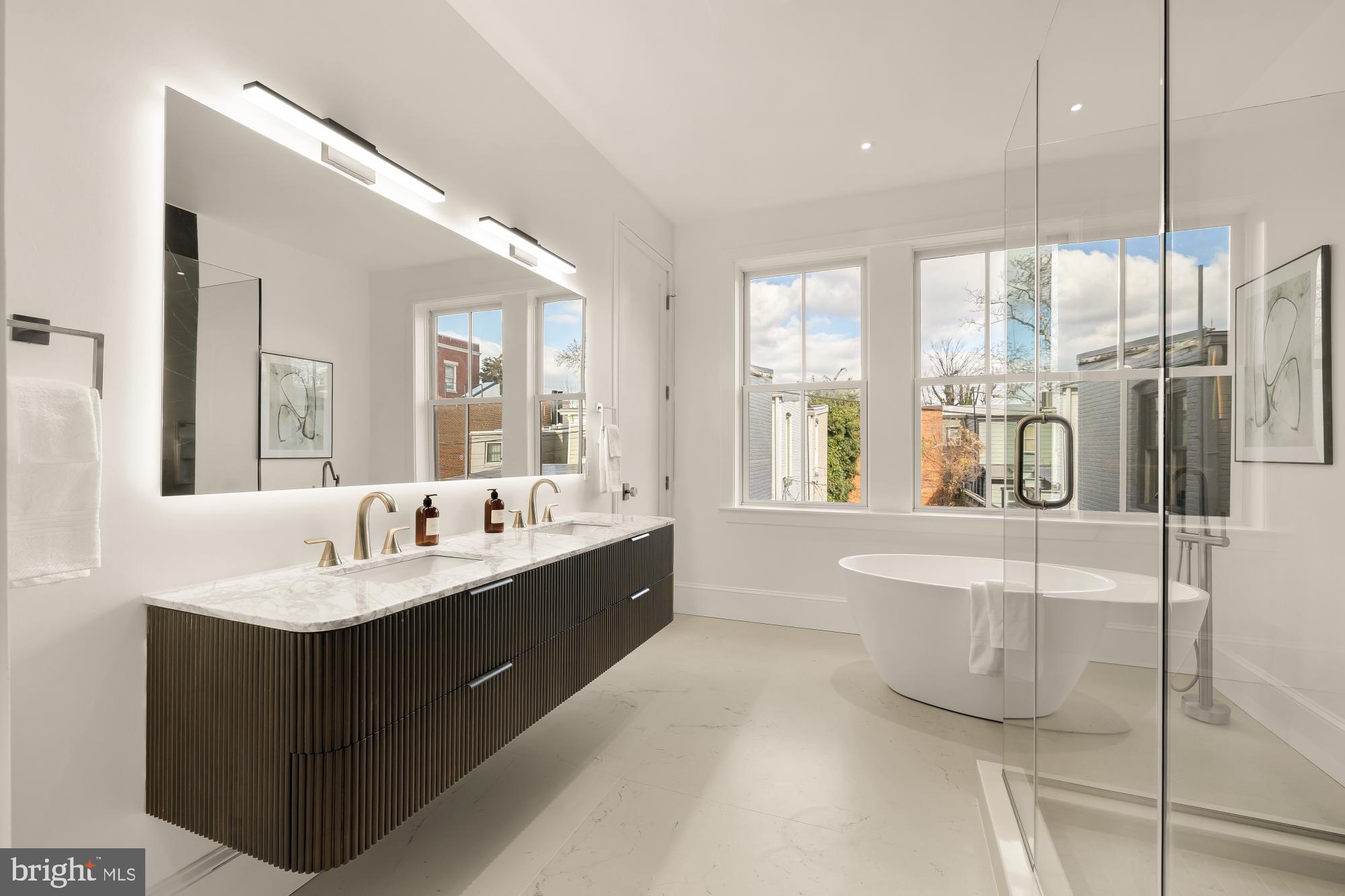 CAPITOL HILL - Residential