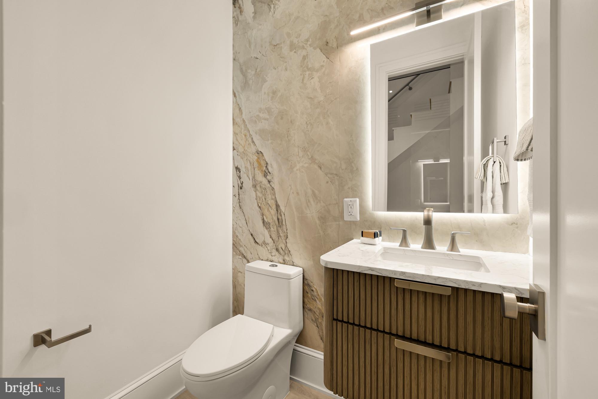 CAPITOL HILL - Residential