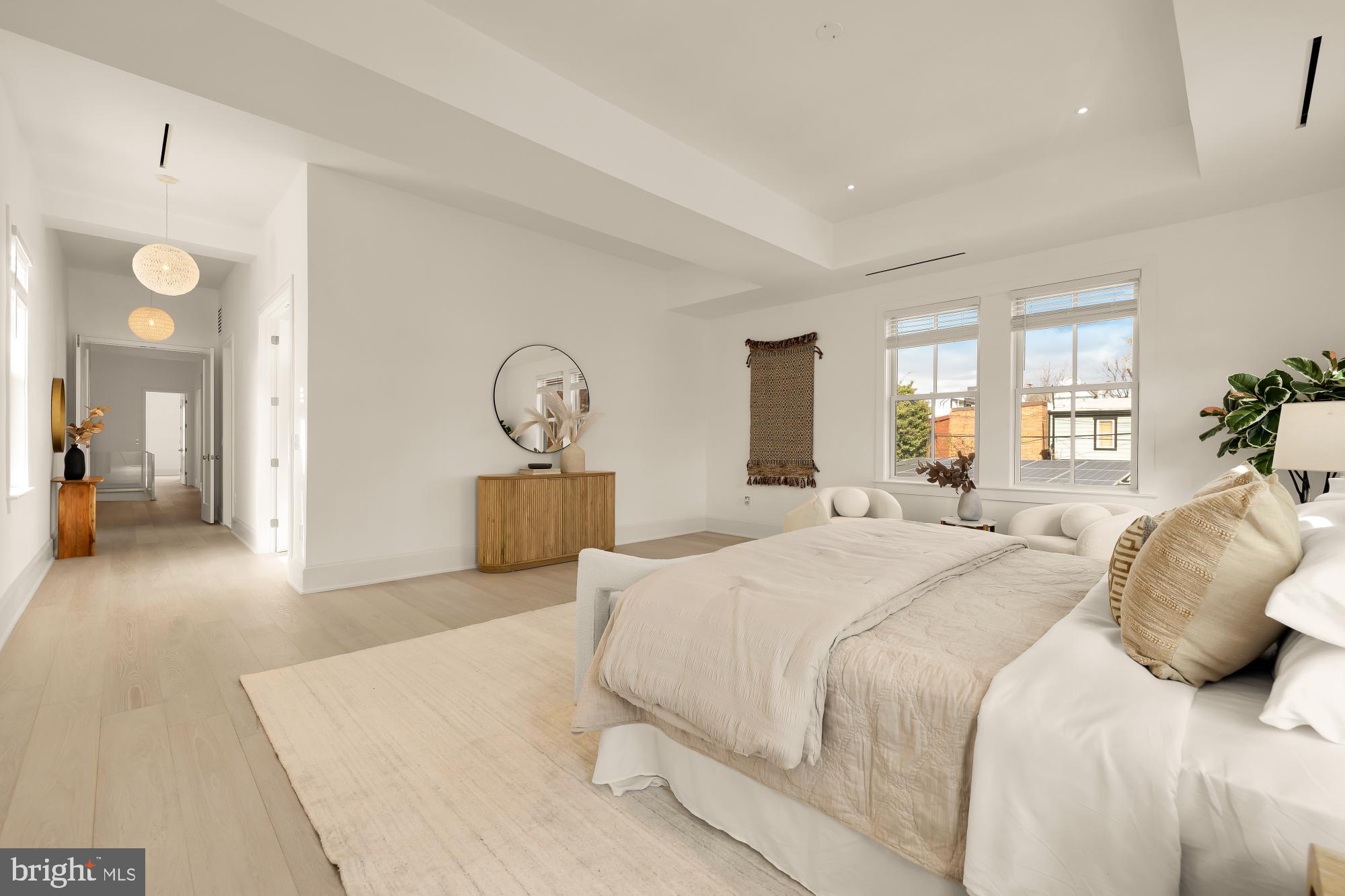 CAPITOL HILL - Residential