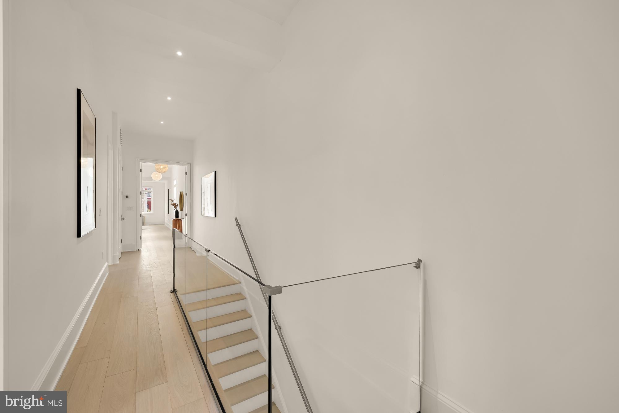 CAPITOL HILL - Residential