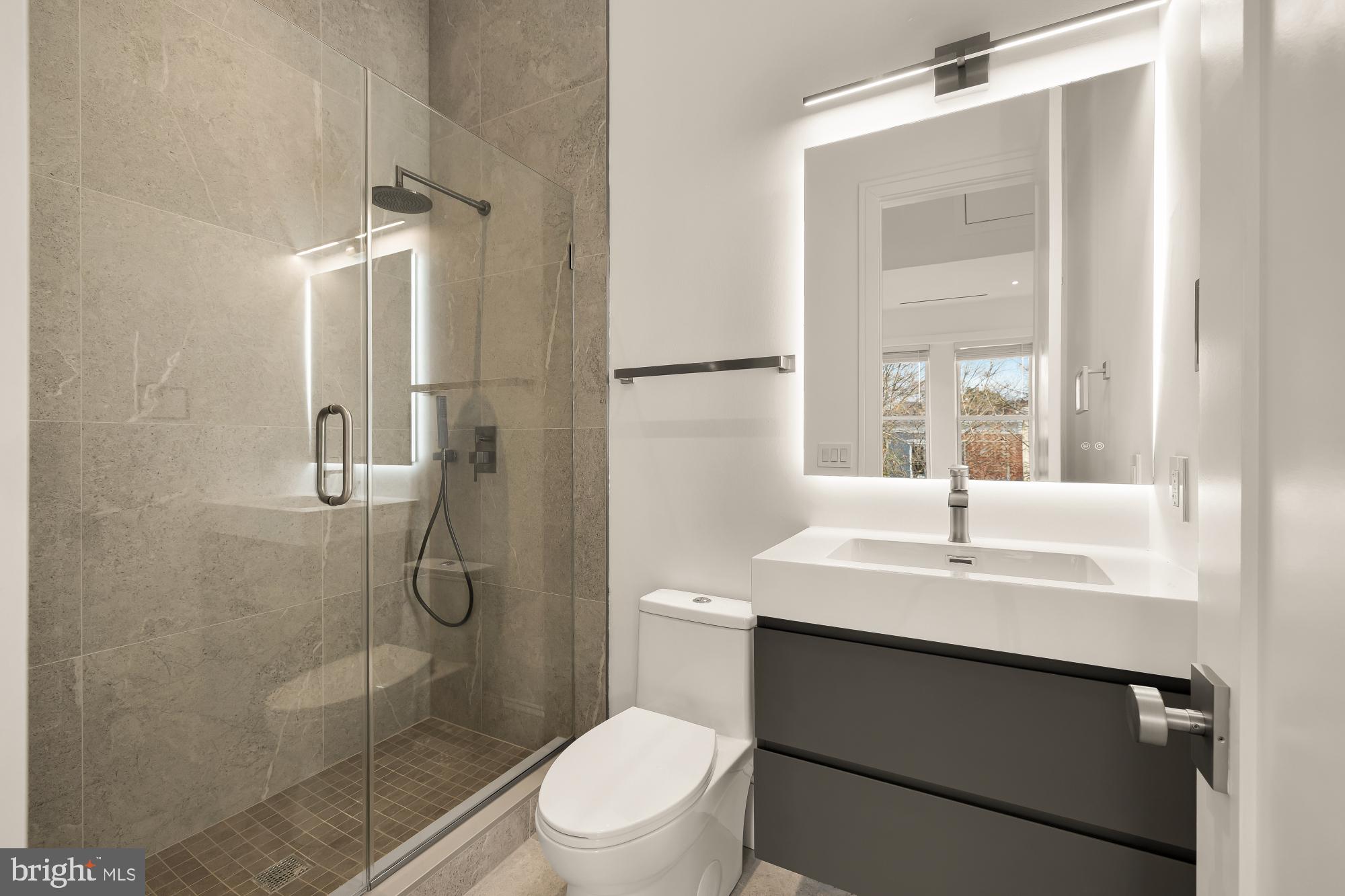 CAPITOL HILL - Residential