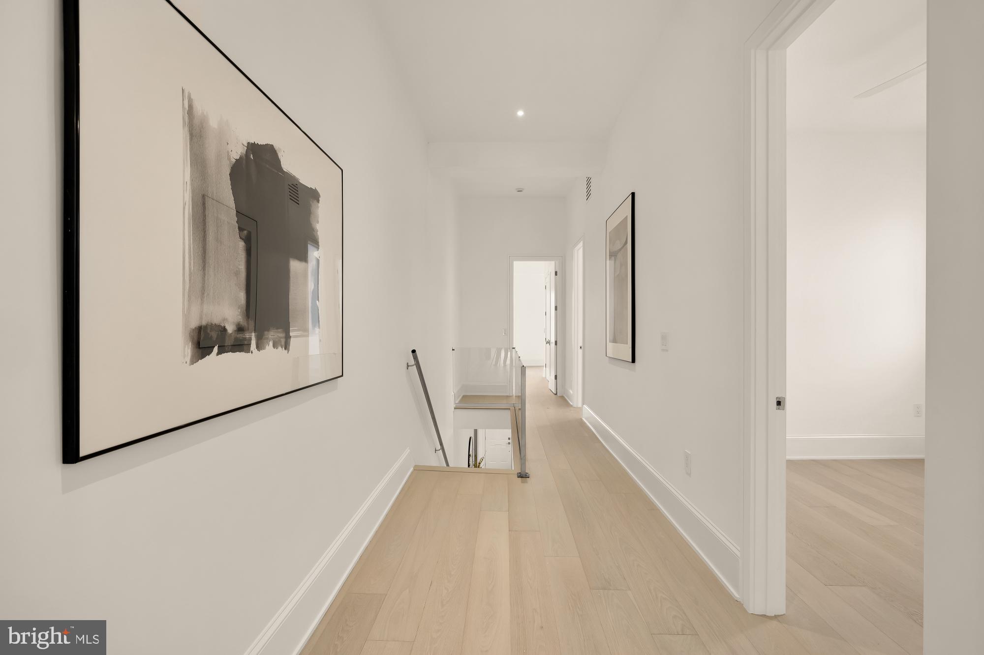 CAPITOL HILL - Residential