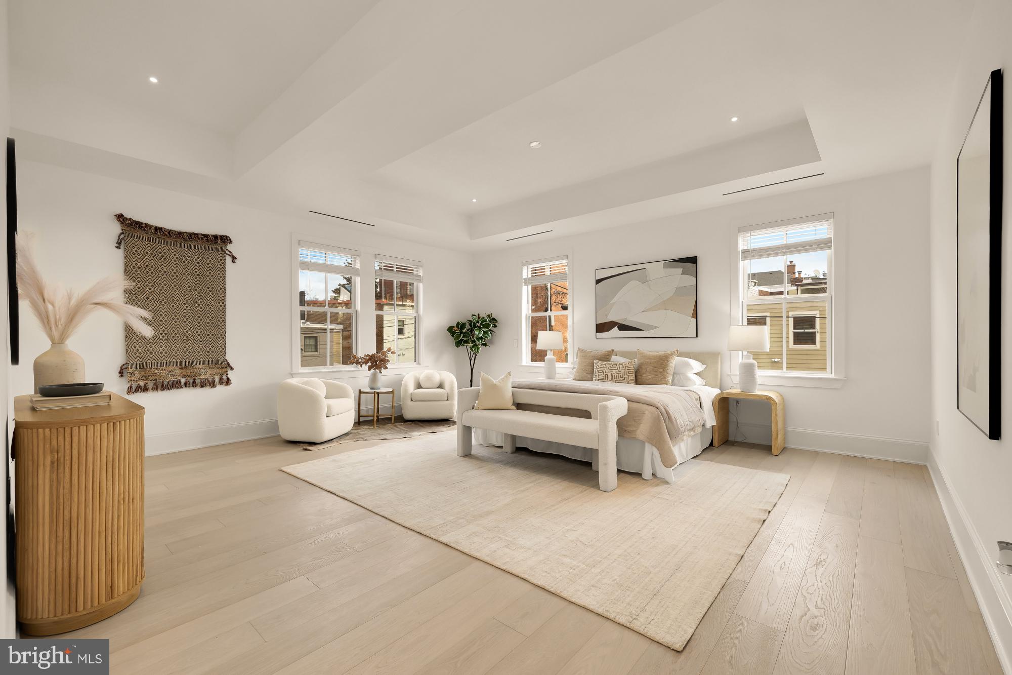 CAPITOL HILL - Residential