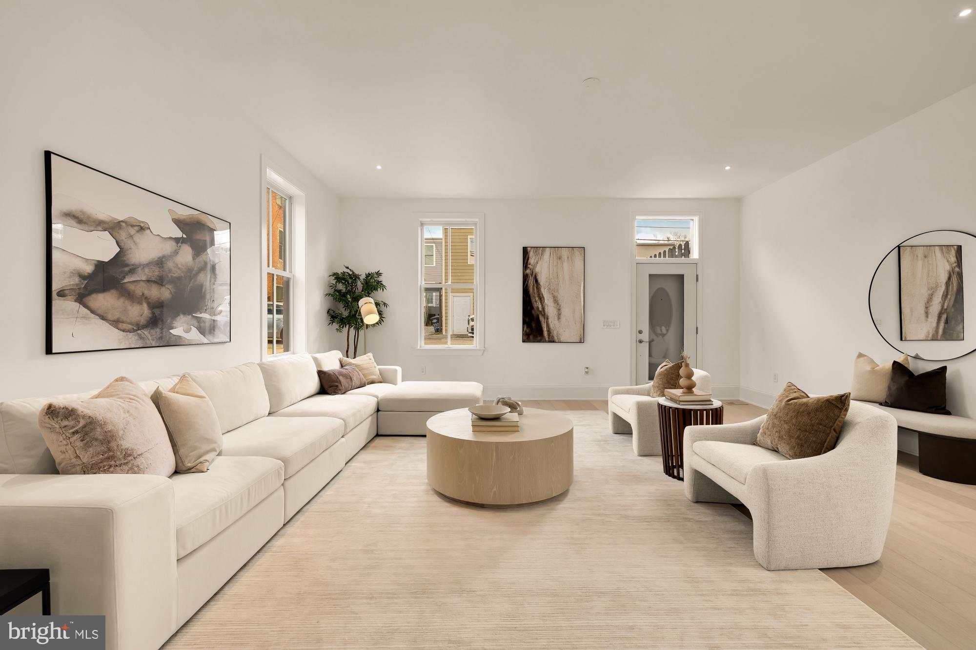 CAPITOL HILL - Residential