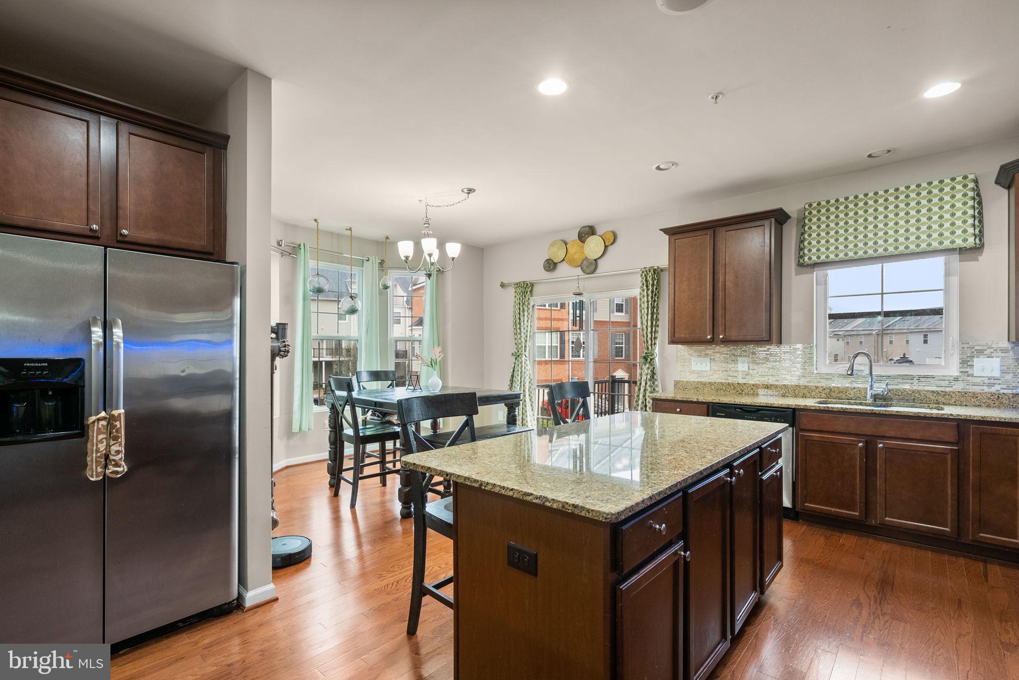 BLUE STREAM - Residential