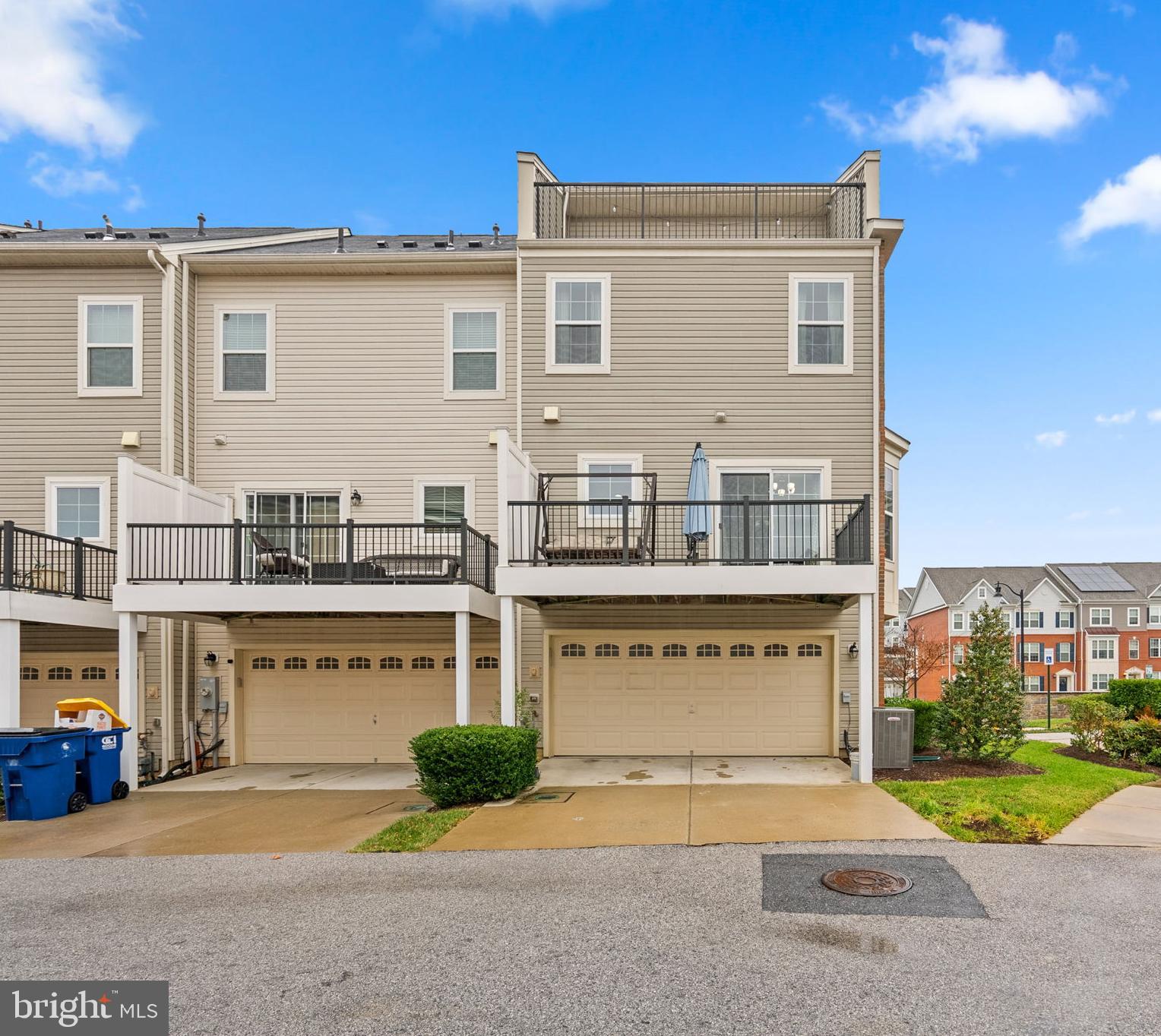 BLUE STREAM - Residential