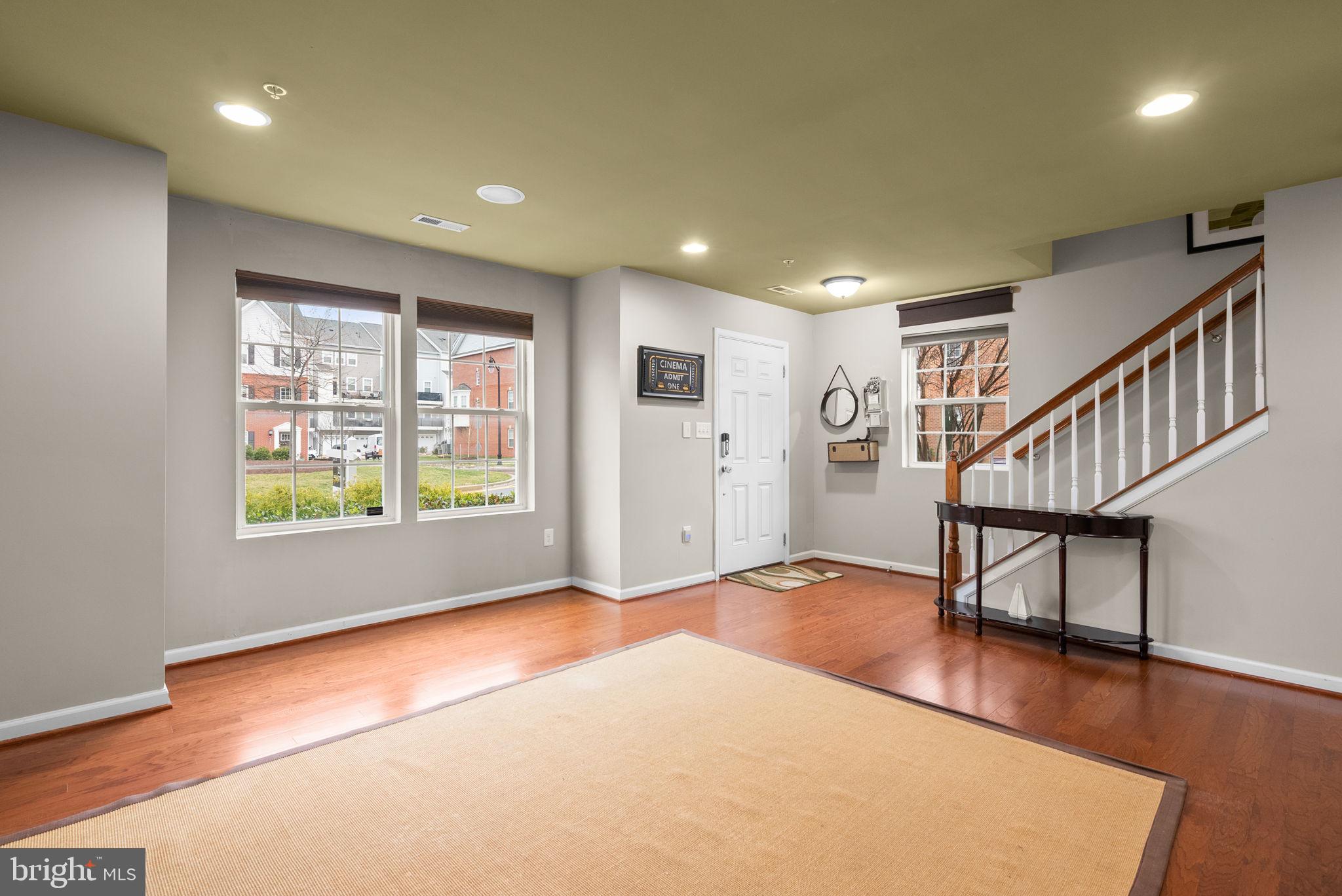 BLUE STREAM - Residential