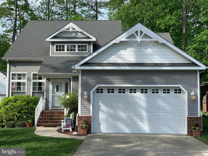 Original owner who had house built by Coastal Construction.  Never rented and always owner-occupied.  GEO-THERMAL heat pump, gas fireplace, two-story great room, hardwood flooring in great room, dining area, master bedroom, and first floor hall.  New roof by Spicer Bros. in 2016 with architectural shingles and storage shed roof done at same time with matching shingles.  First floor master bedroom suite with luxury bath and walk-in closet. Plus a powder room on first floor. Three guest rooms on second level.  Bose speakers included in great room. Sunroom PLUS a huge glassed-in three-seasons room, fenced-in rear yard with vinyl fencing, storage shed, and beautifully landscaped.   The sunroom can easily be converted into a separate dining room if desired.  Updated kitchen (2013-2014) features quartz counters, U-Line wine fridge, custom tile backsplash with art glass border,  **SEE DETAILED COMPLETE LIST OF AMENITIES THIS HOME OFFERS!!   If you've been looking for an exceptional home with an exceptional floor plan located in a wonderful neighborhood, then WELCOME HOME!