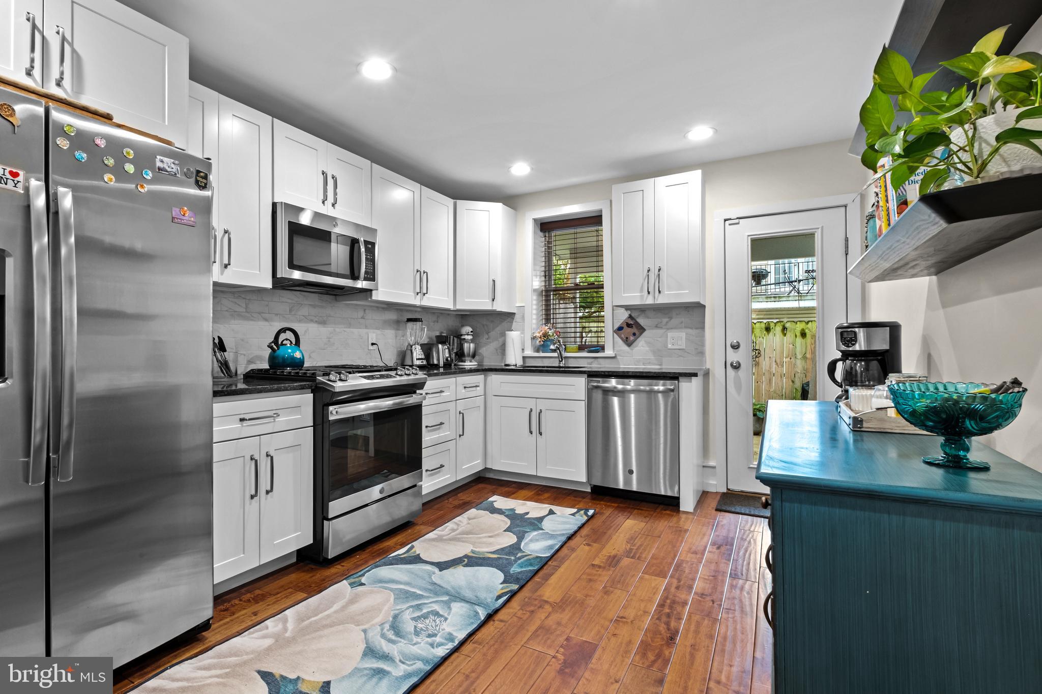 POINT BREEZE - Residential Lease