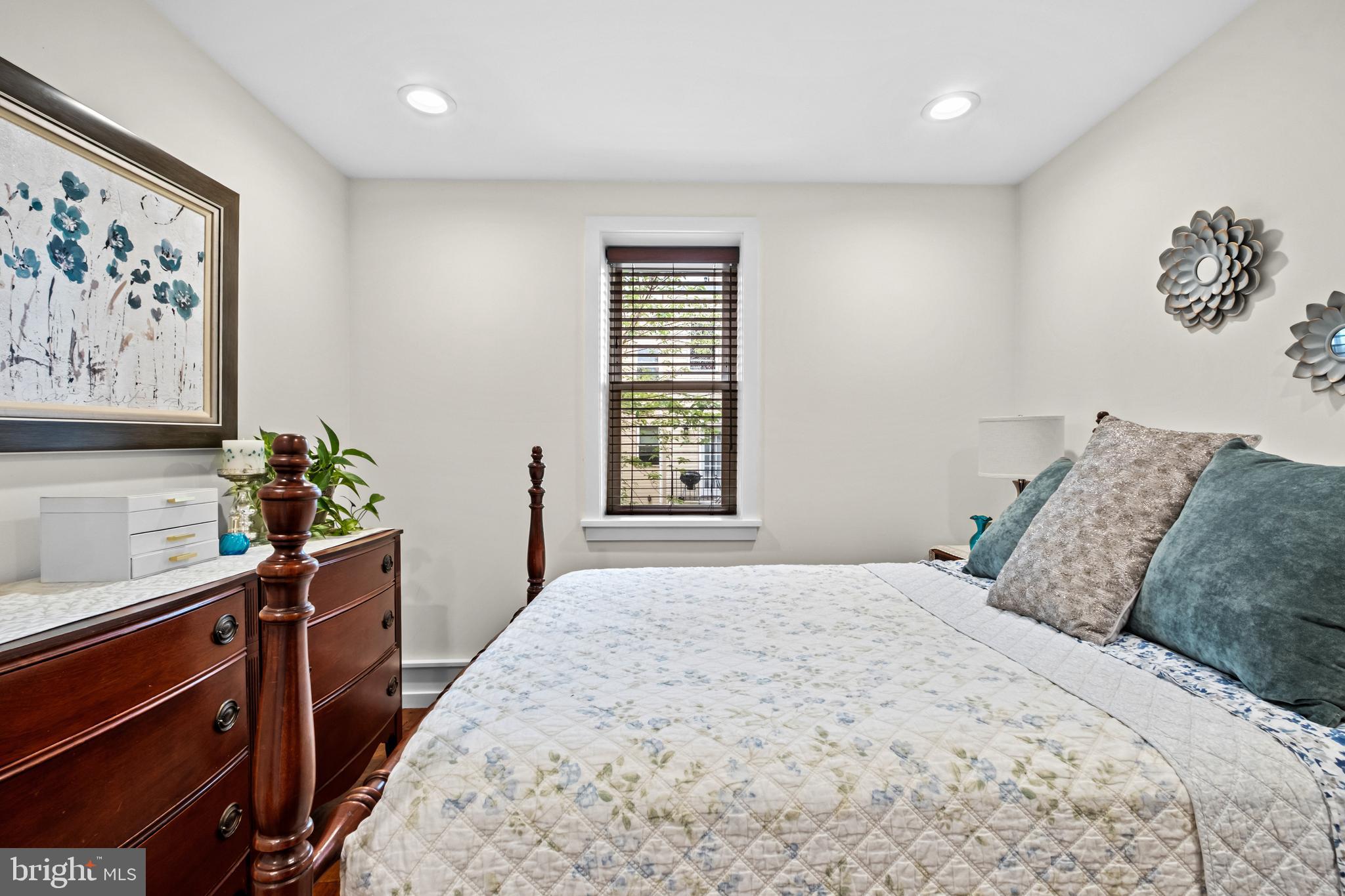 POINT BREEZE - Residential Lease