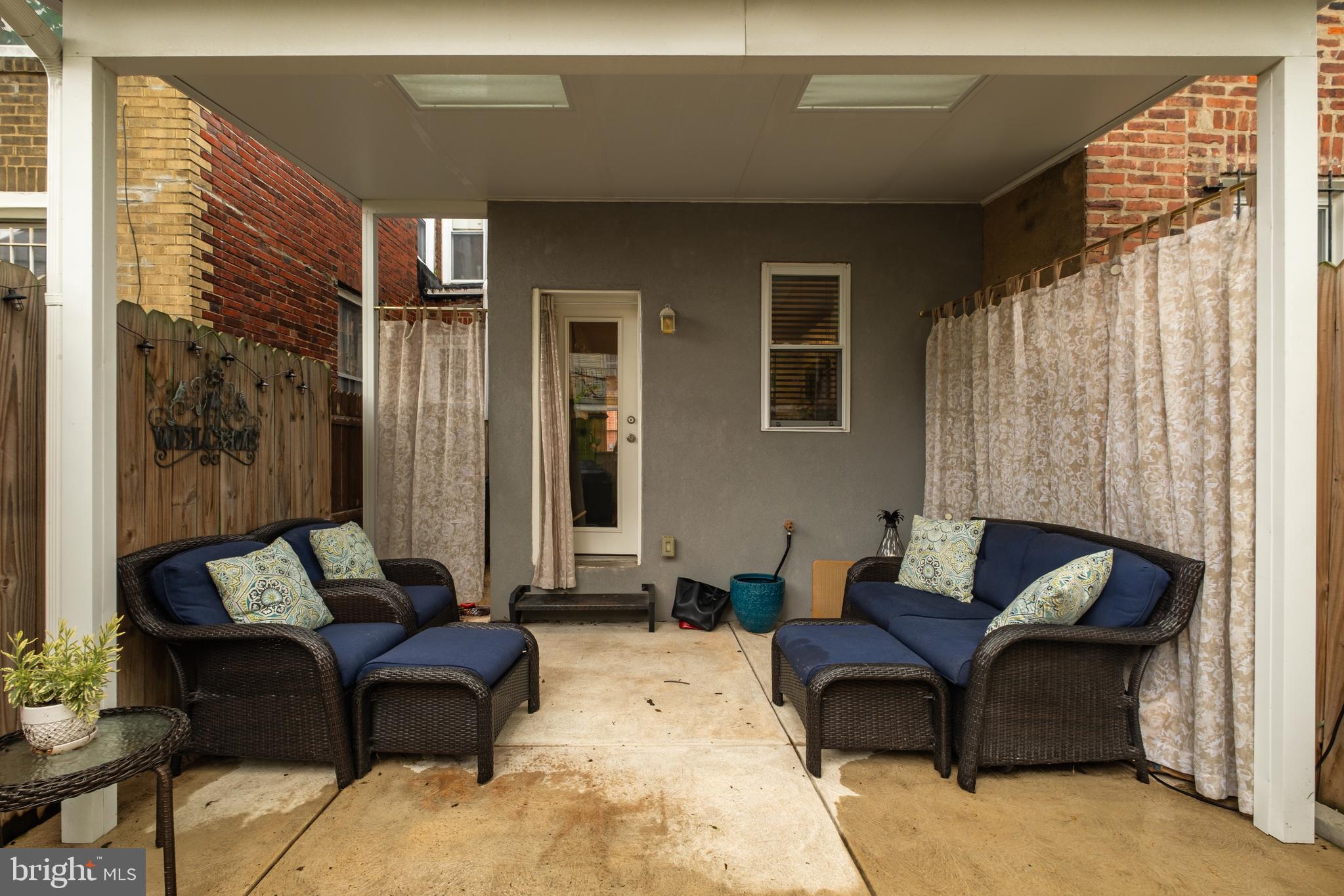 POINT BREEZE - Residential Lease