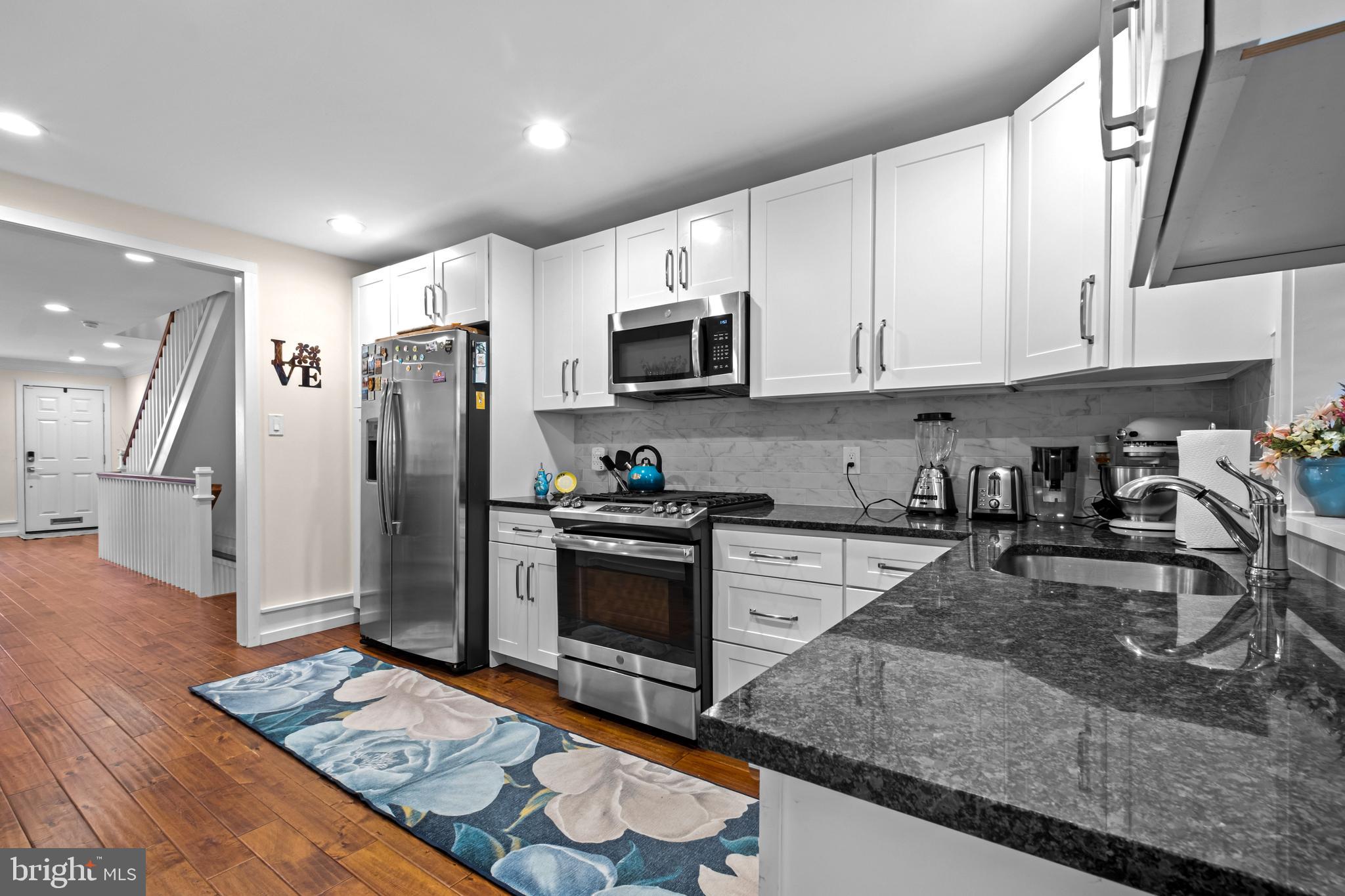 POINT BREEZE - Residential Lease