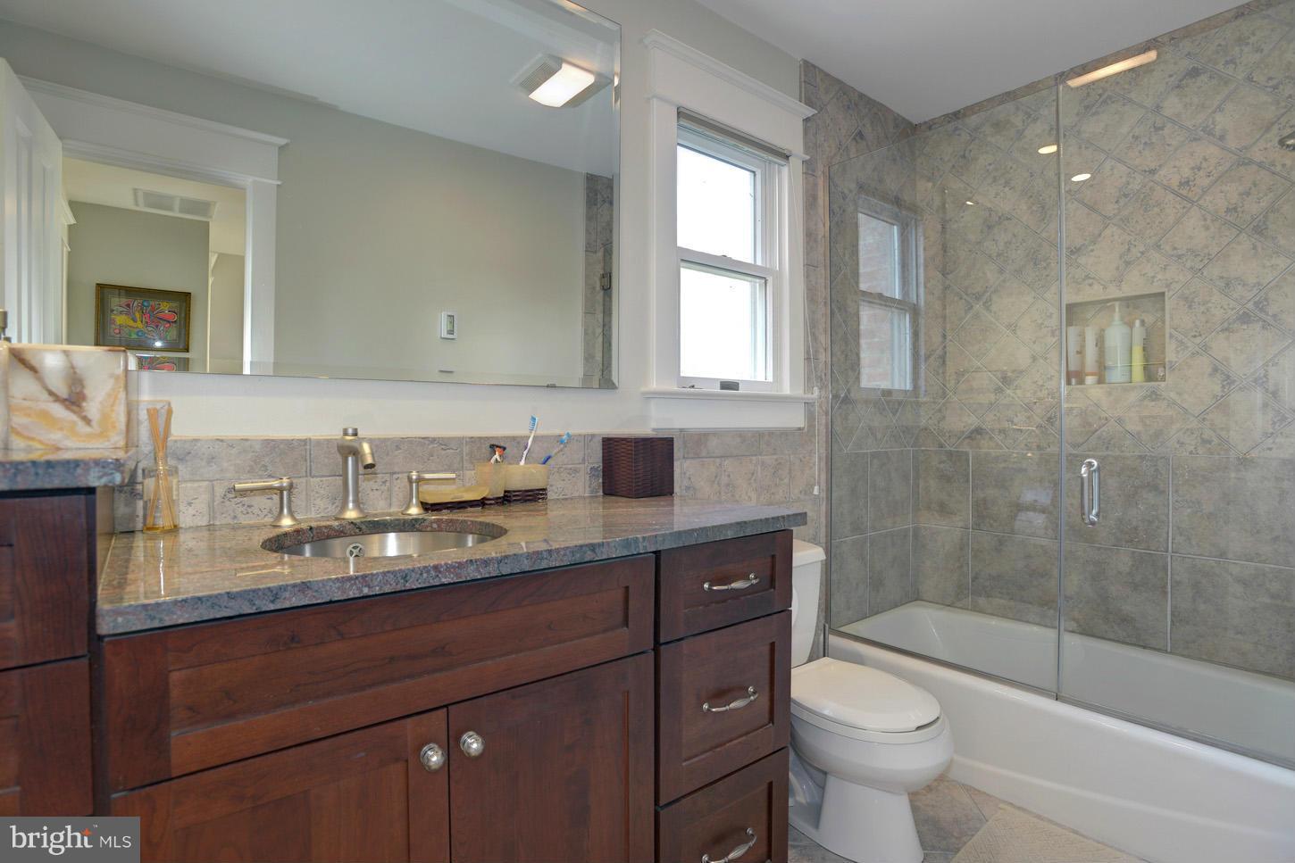 MCLEAN VILLAGE - Residential