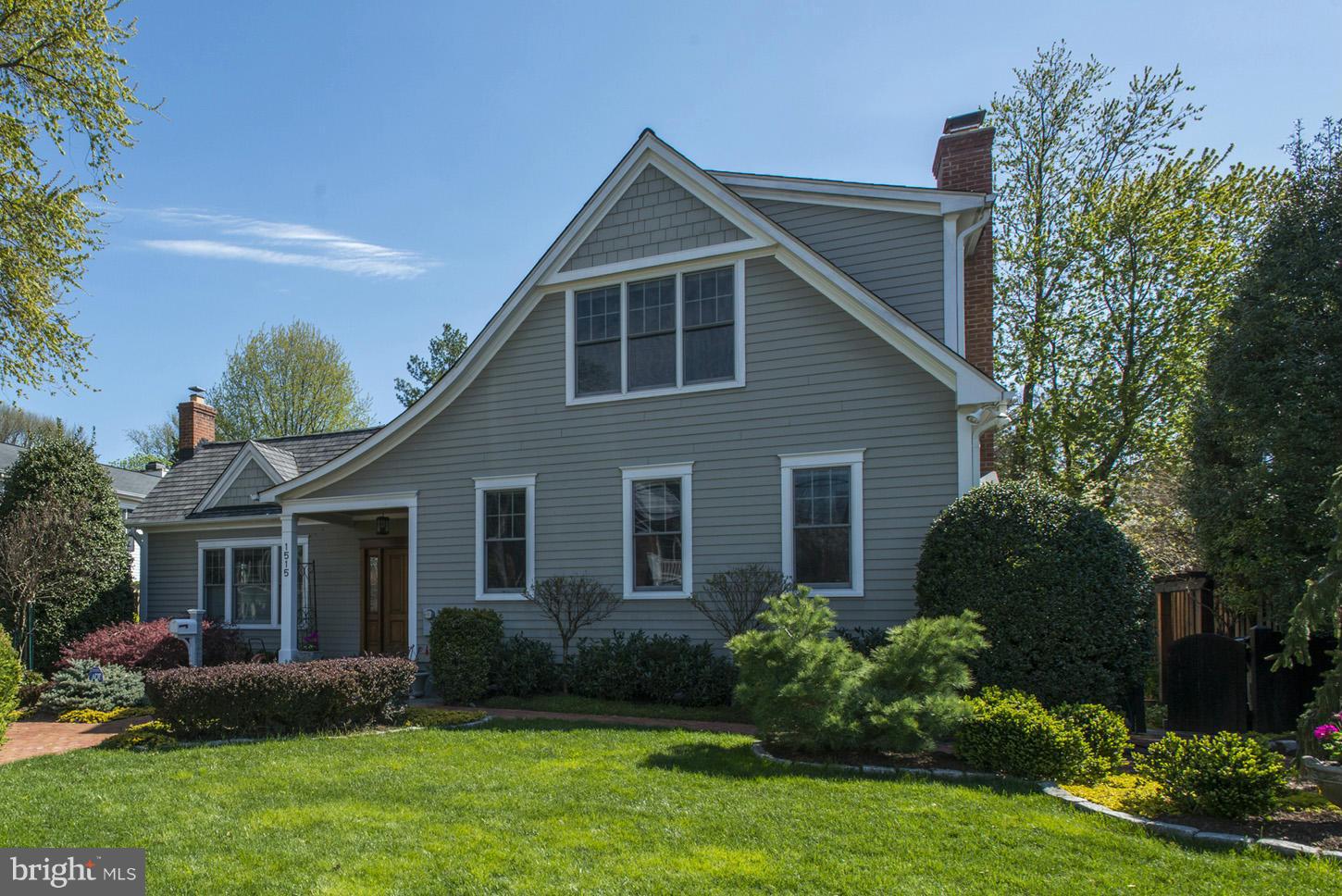 MCLEAN VILLAGE - Residential