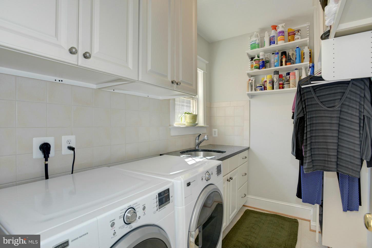 MCLEAN VILLAGE - Residential