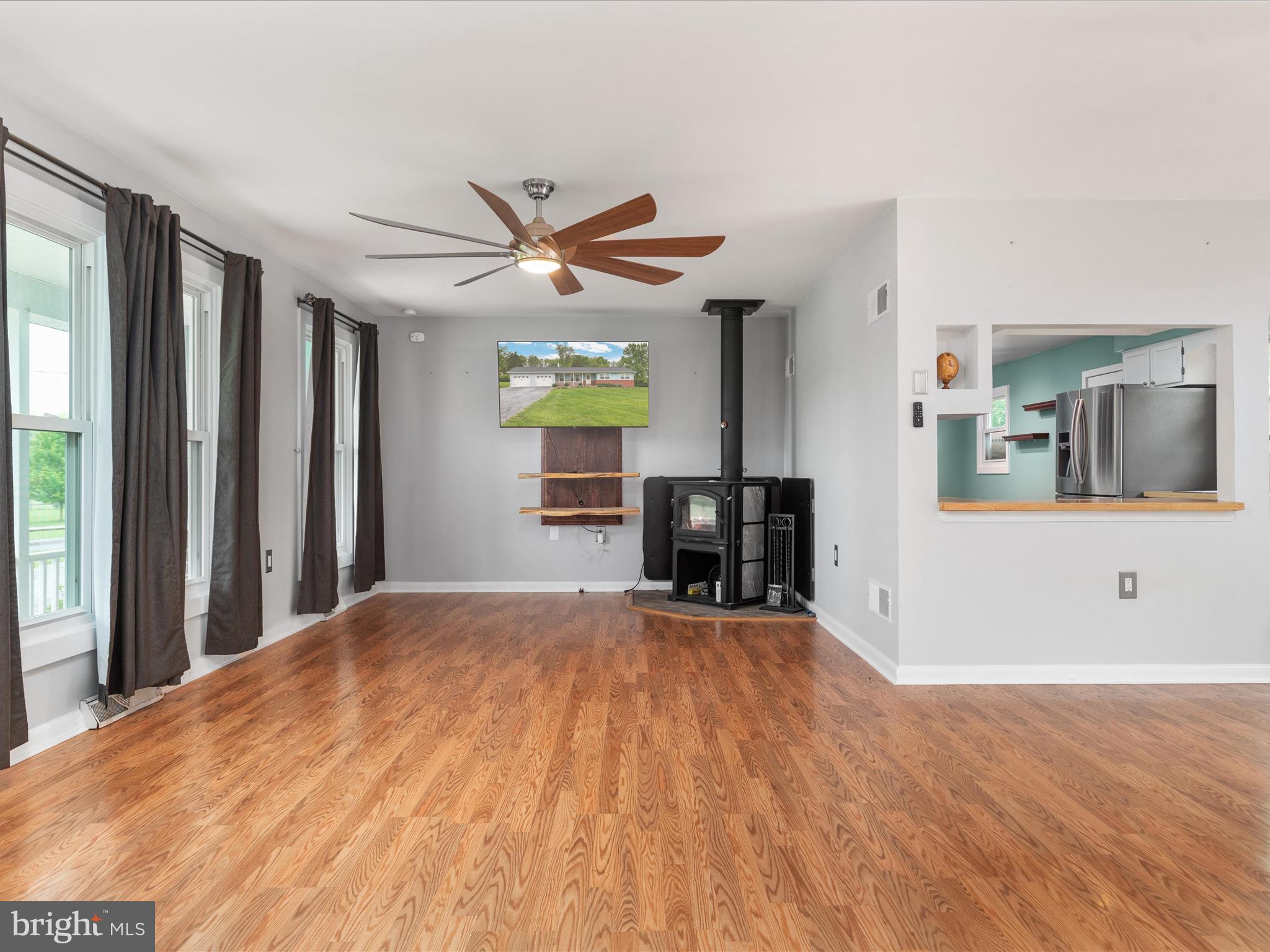 GOLDEN MEADOWS - Residential