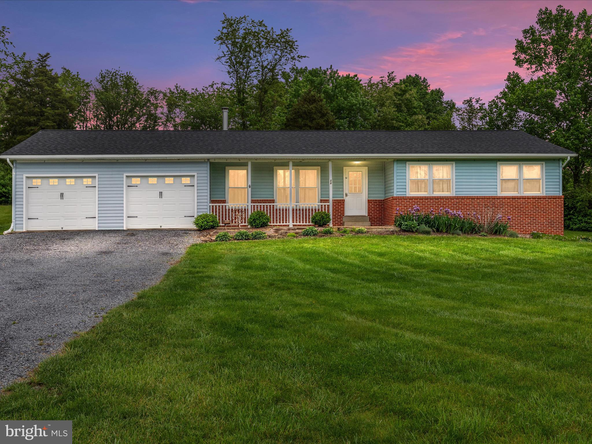 GOLDEN MEADOWS - Residential