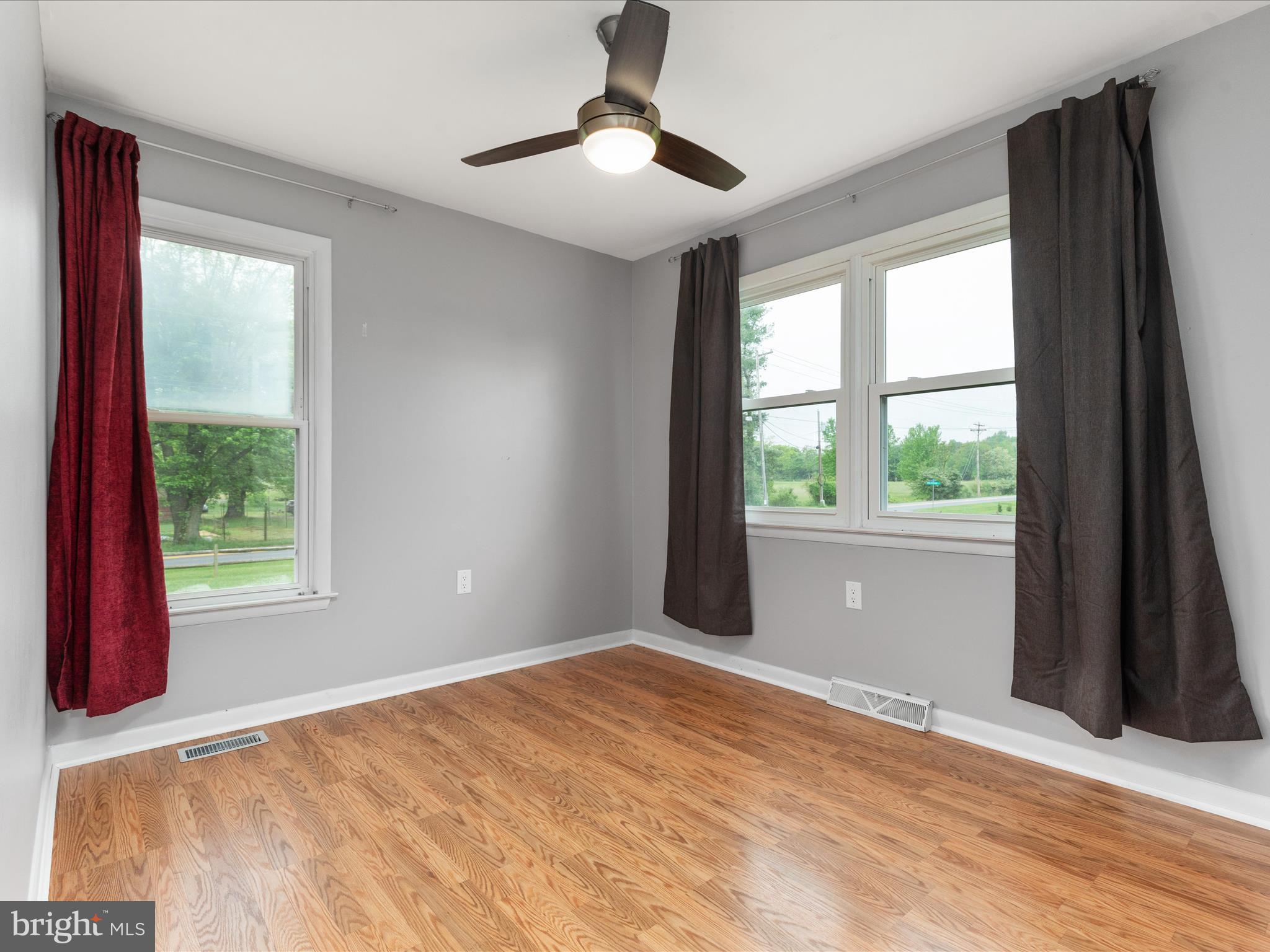 GOLDEN MEADOWS - Residential