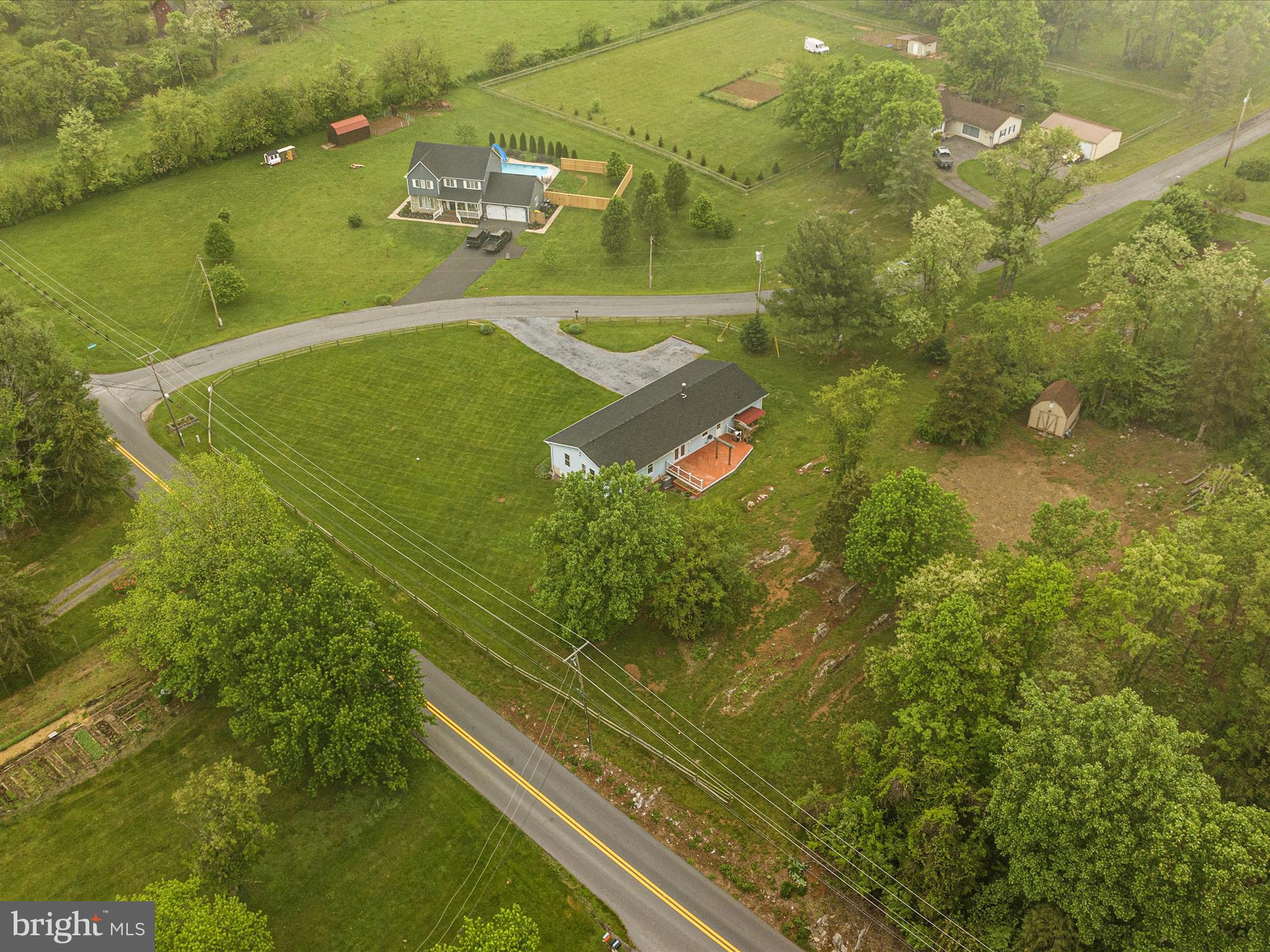 GOLDEN MEADOWS - Residential