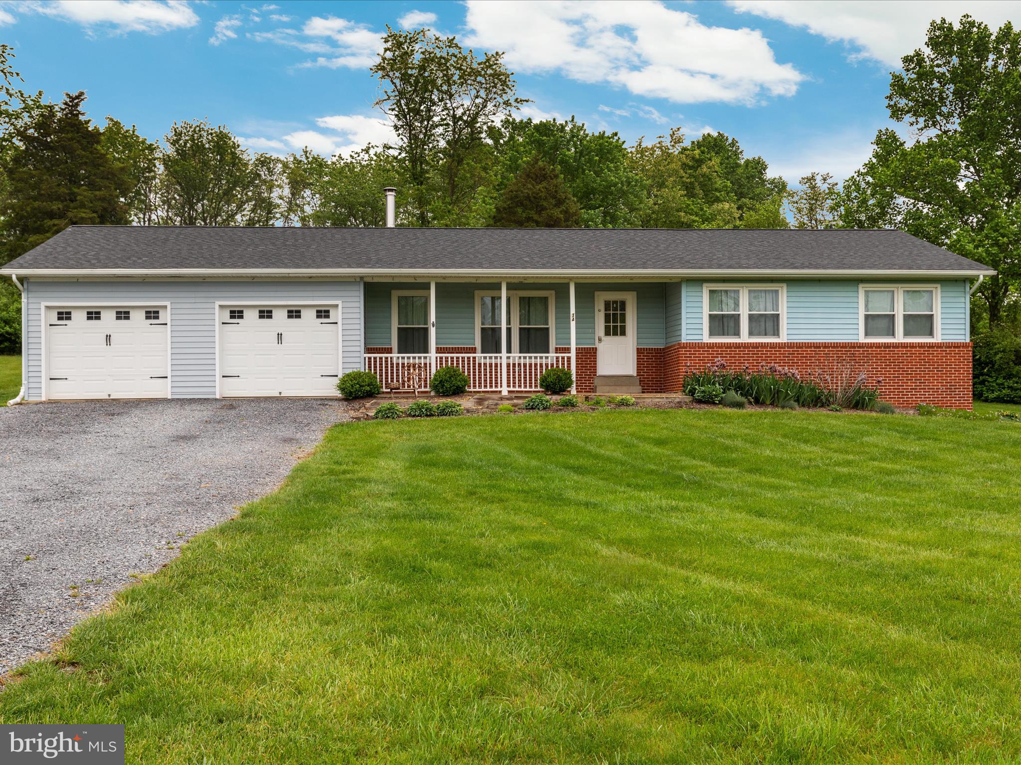 GOLDEN MEADOWS - Residential