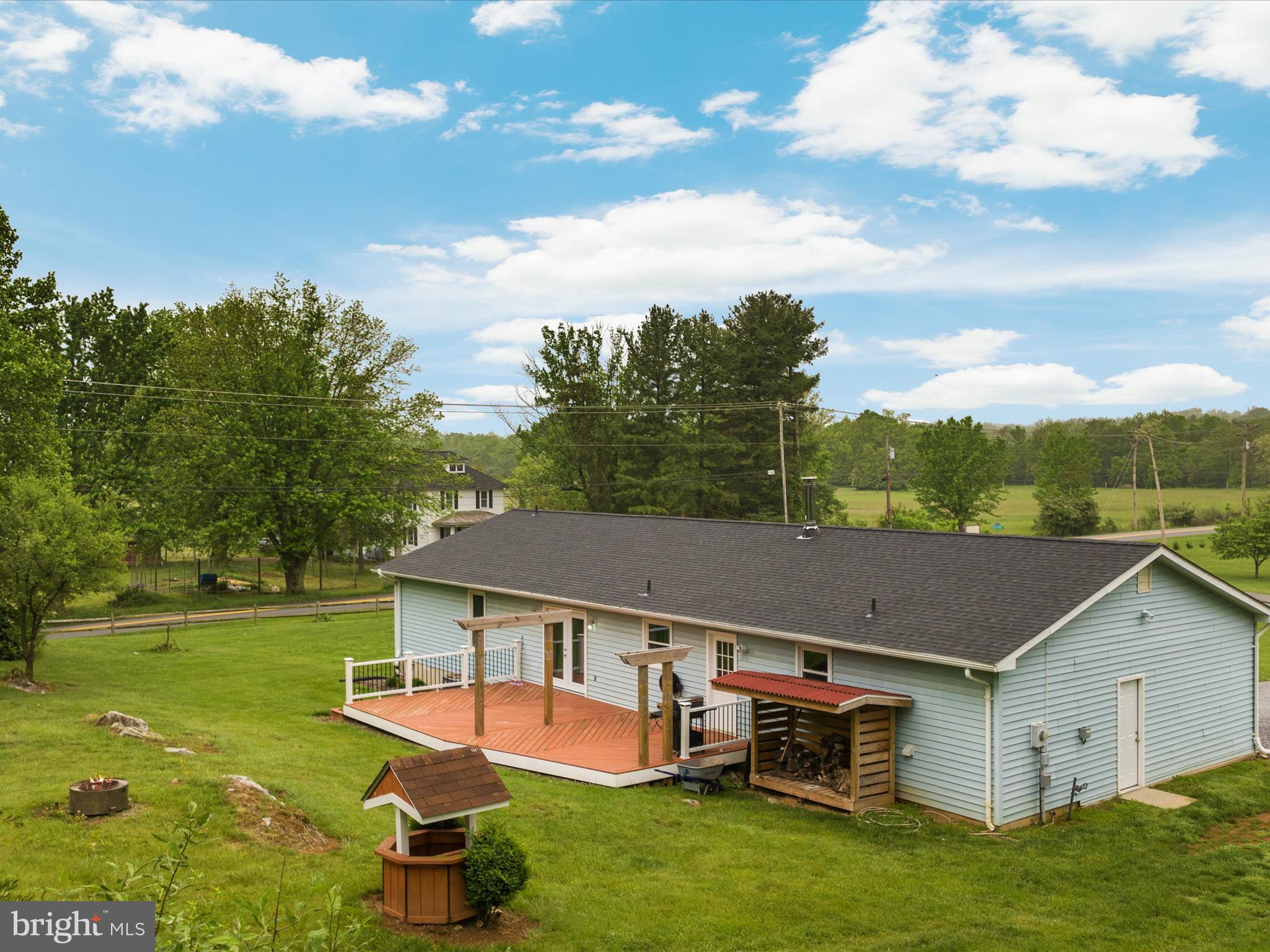 GOLDEN MEADOWS - Residential