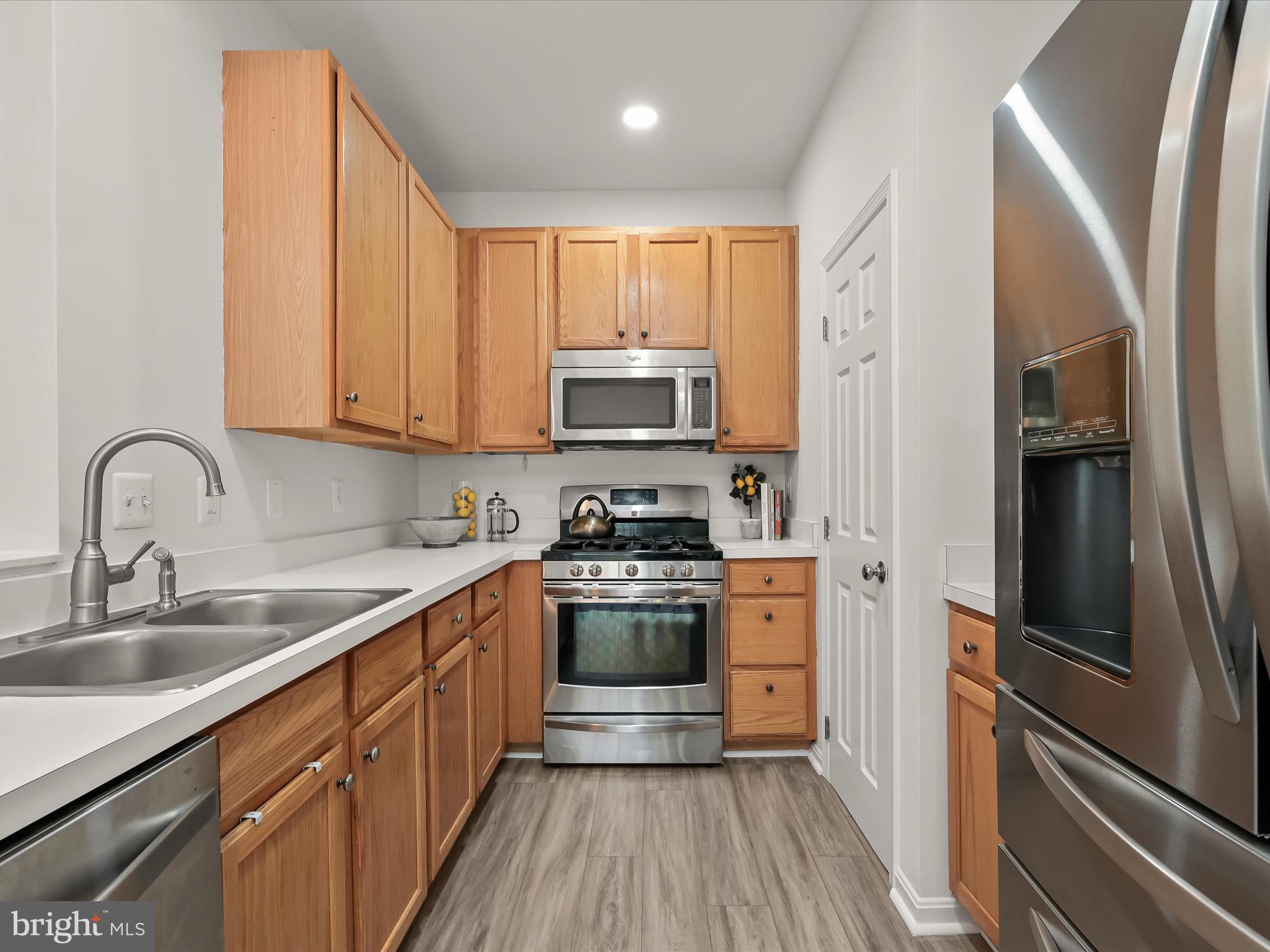 RUSSETT - Residential