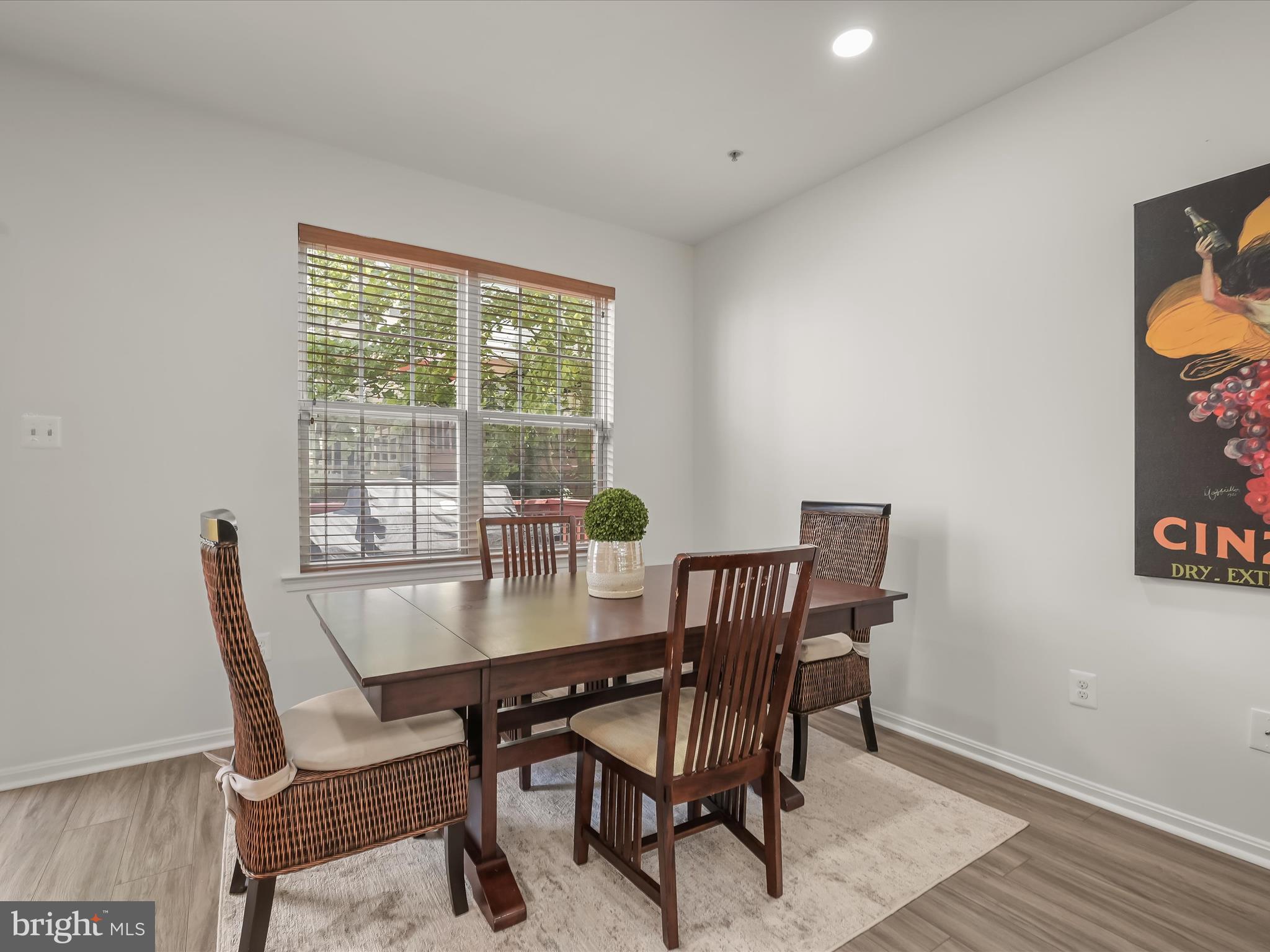 RUSSETT - Residential