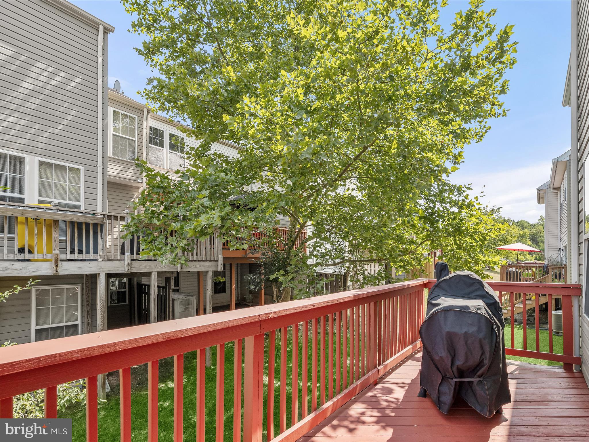 RUSSETT - Residential