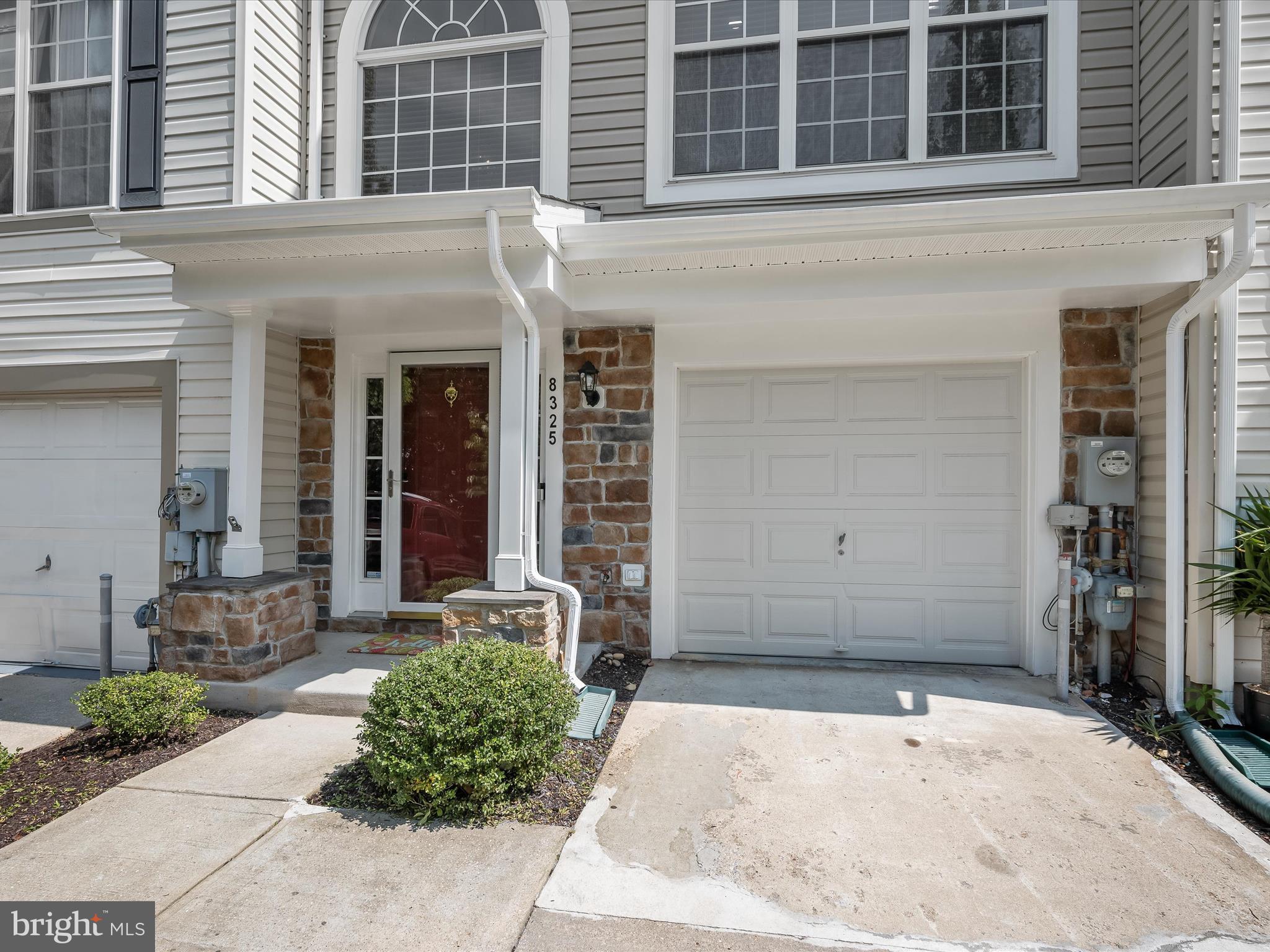 RUSSETT - Residential