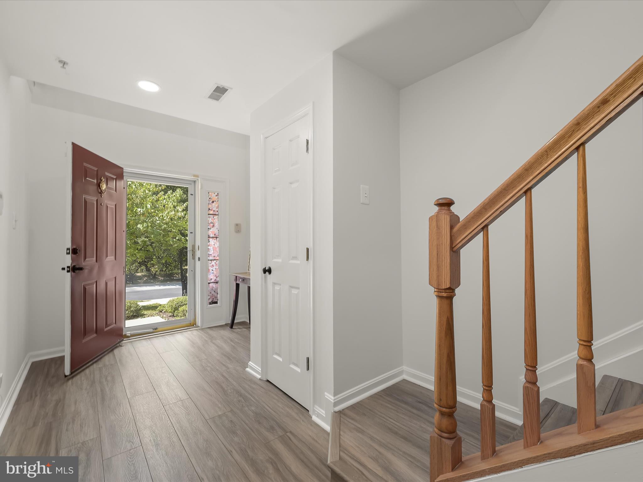 RUSSETT - Residential