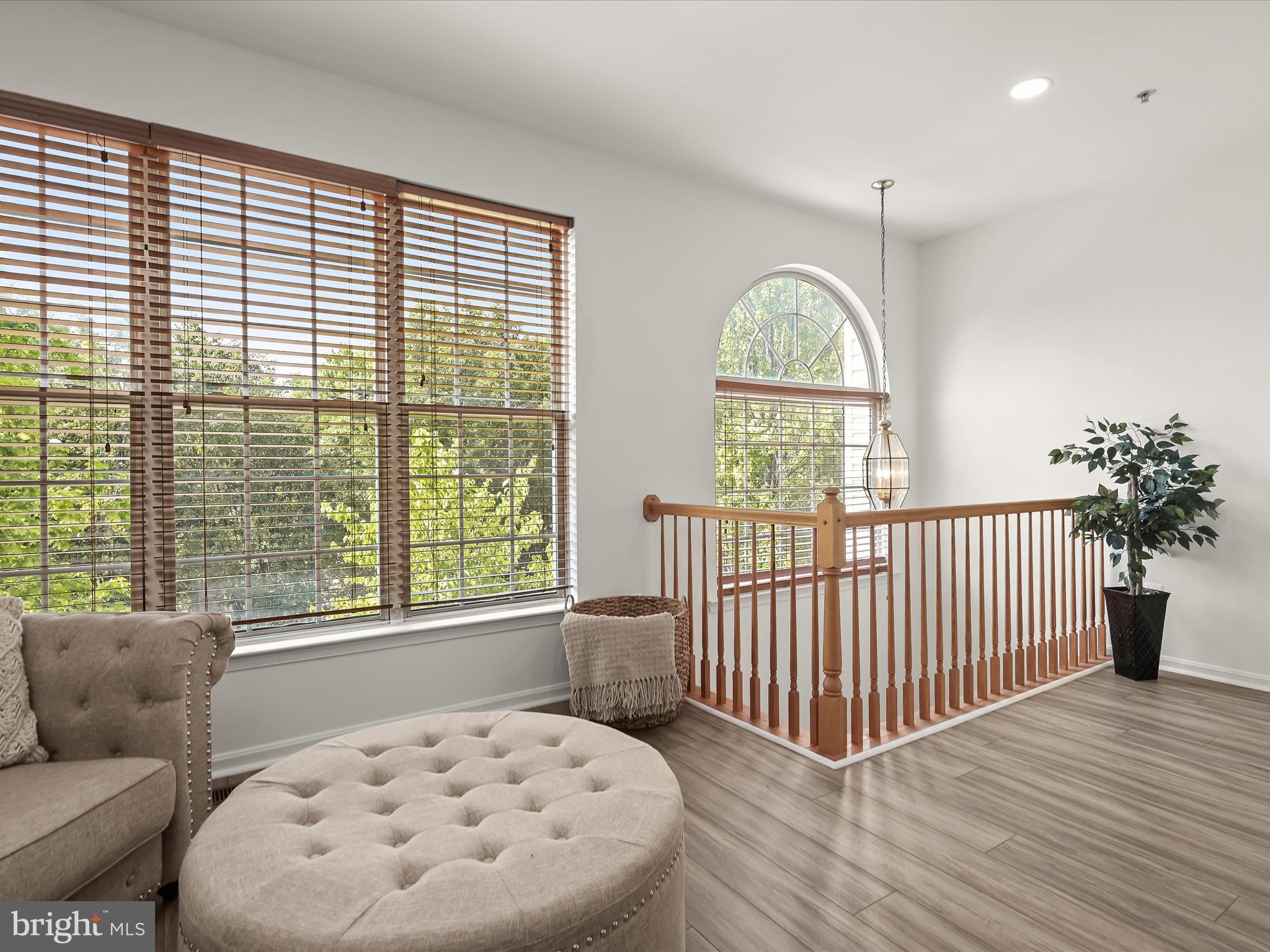 RUSSETT - Residential