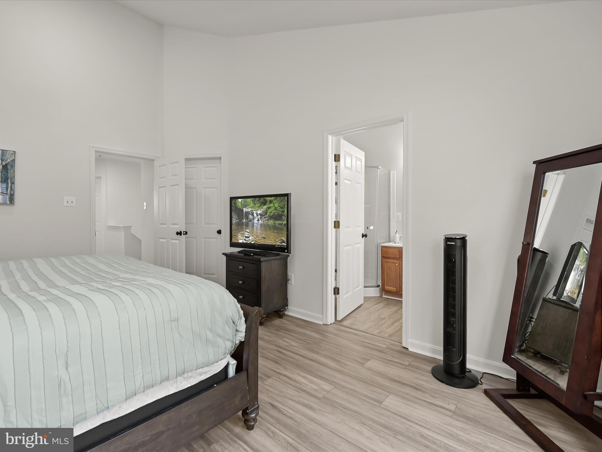 RUSSETT - Residential