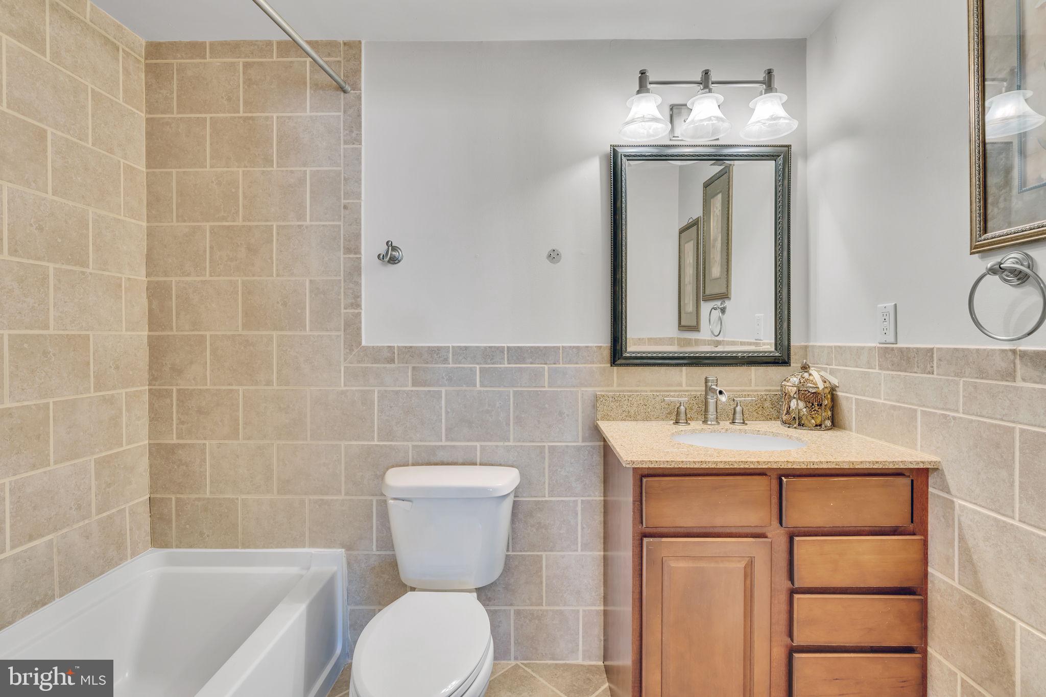 BAYVIEW HILLS - Residential Lease