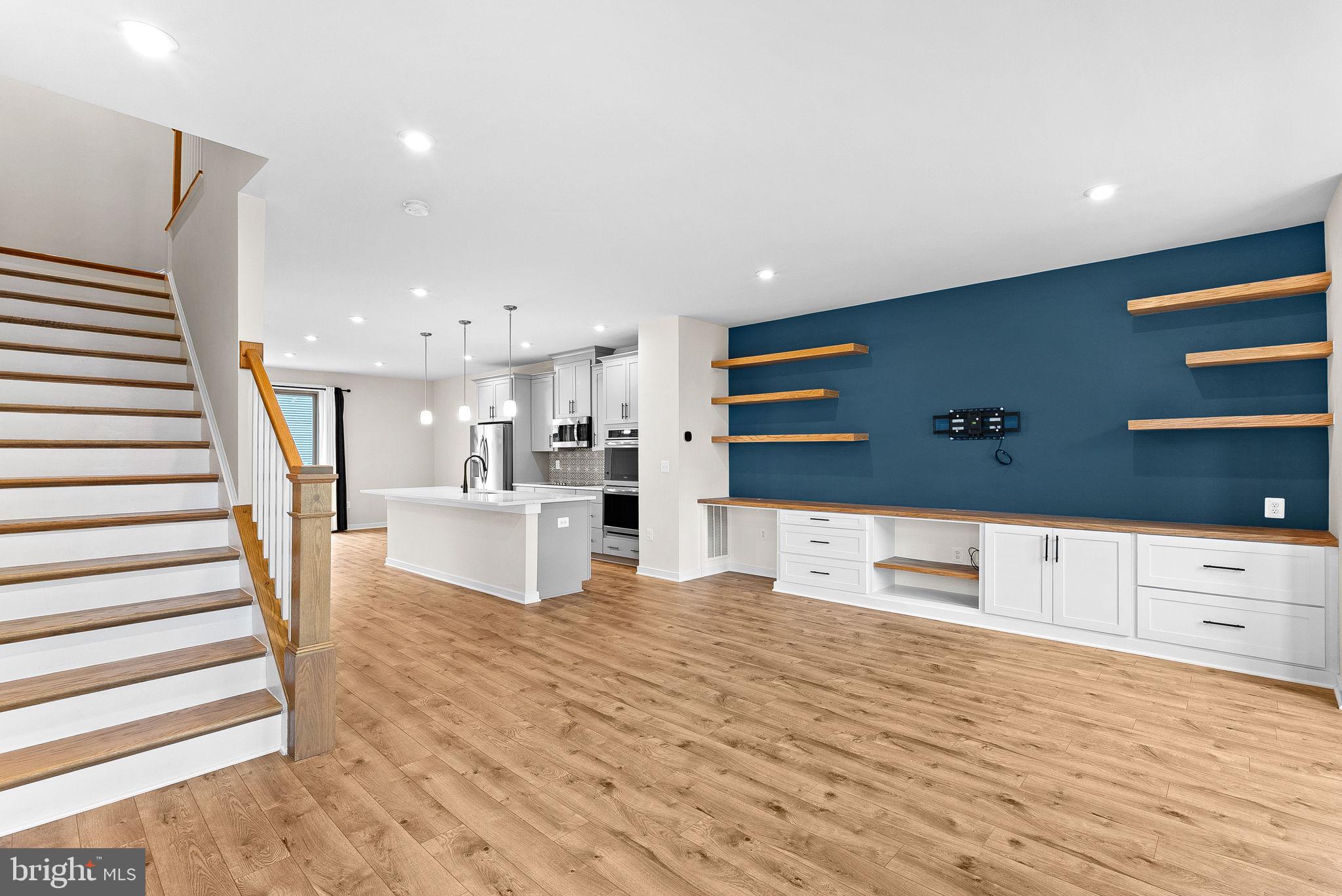 TUSCARORA VILLAGE - Residential