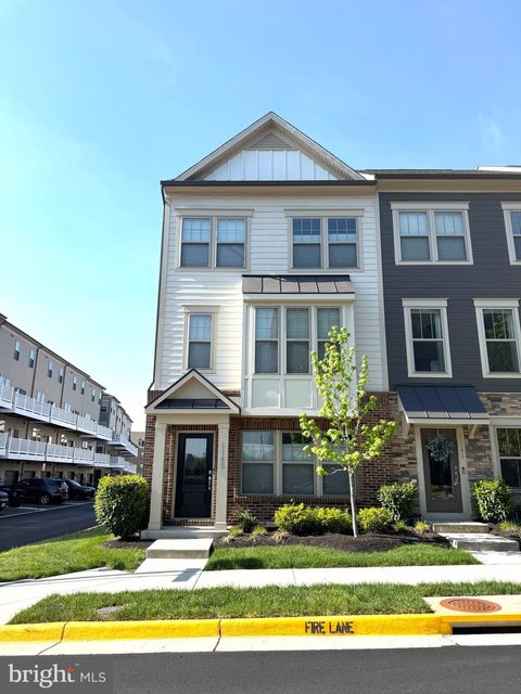 Photo of 1145 Madeira Terrace SE, LEESBURG, VA 20175 (MLS # VALO2122122)