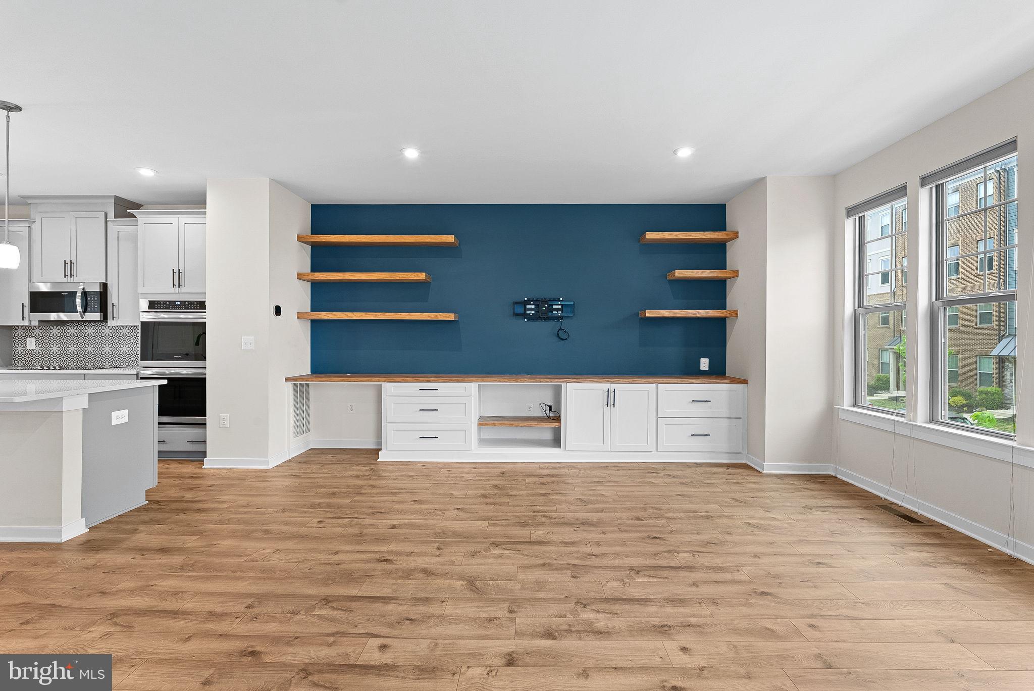 TUSCARORA VILLAGE - Residential