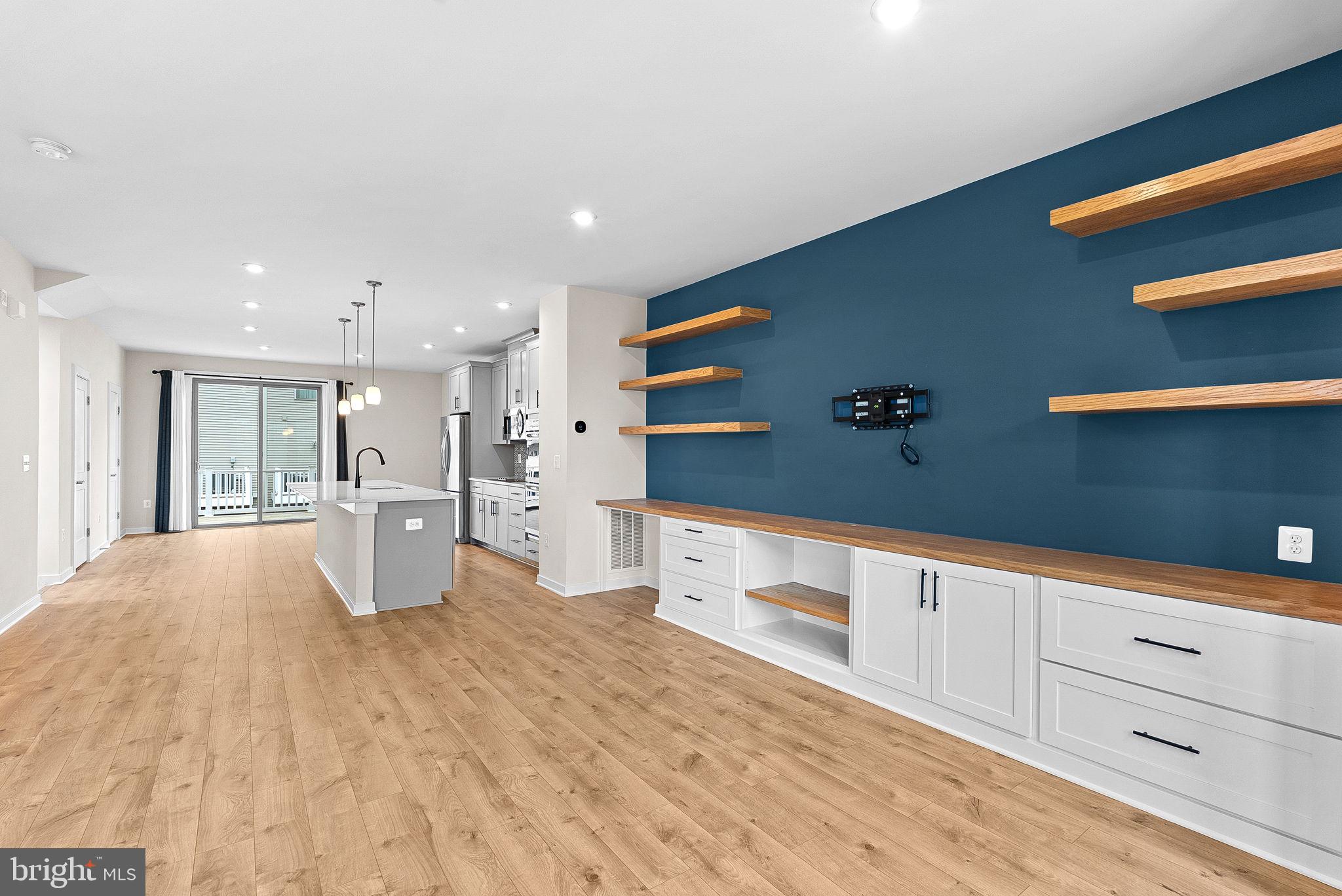 TUSCARORA VILLAGE - Residential