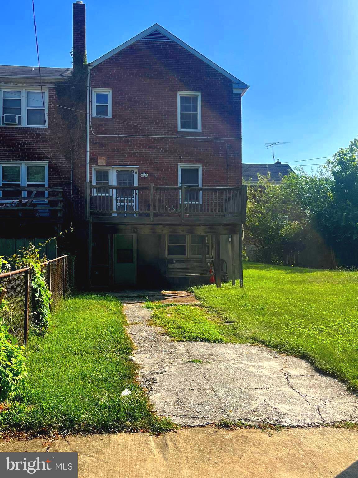 1723 STELLA COURT