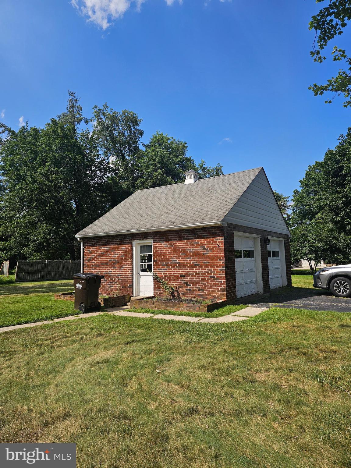 1025 SKIPPACK PIKE