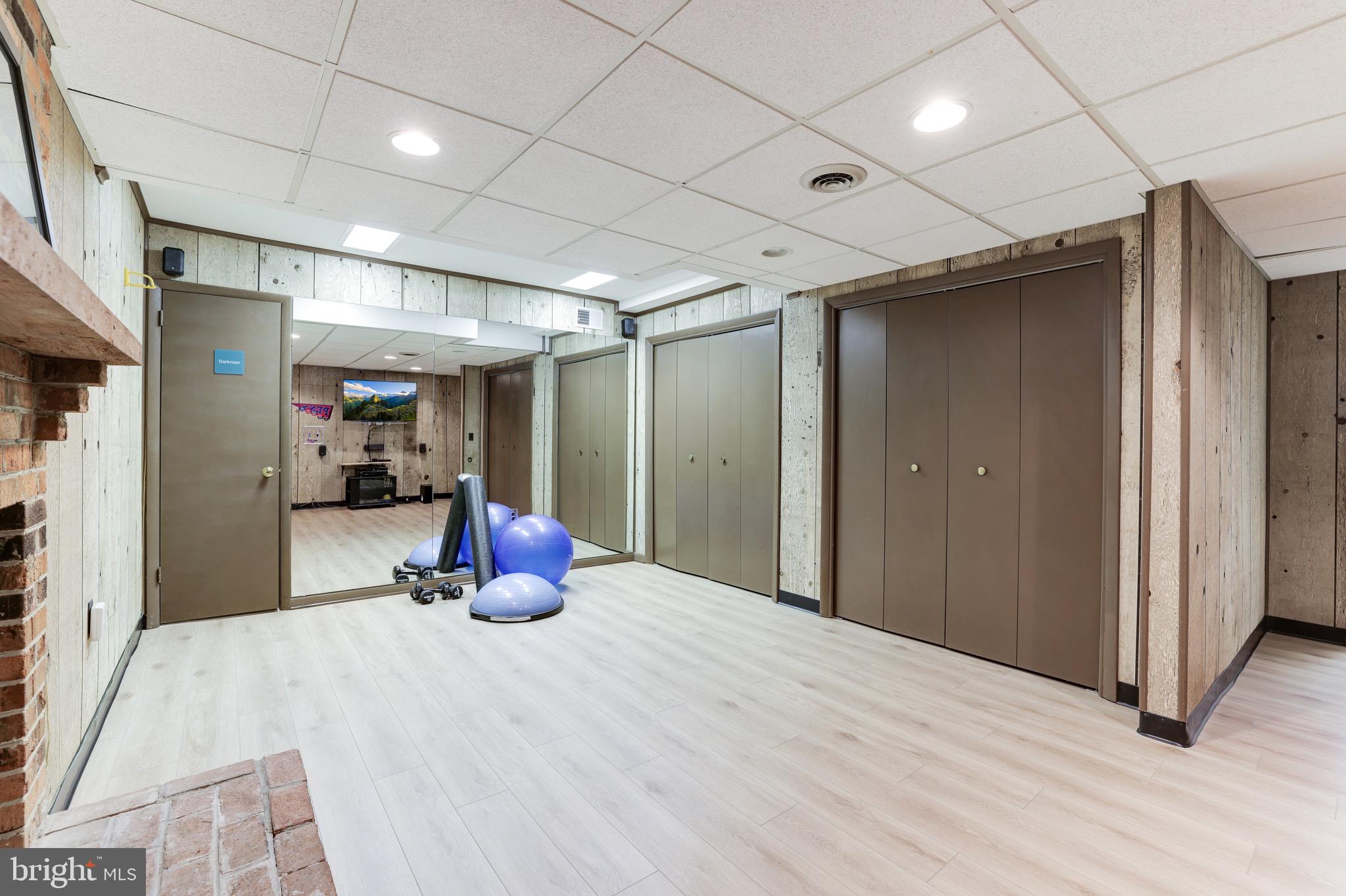 MC LEAN HUNT - Residential