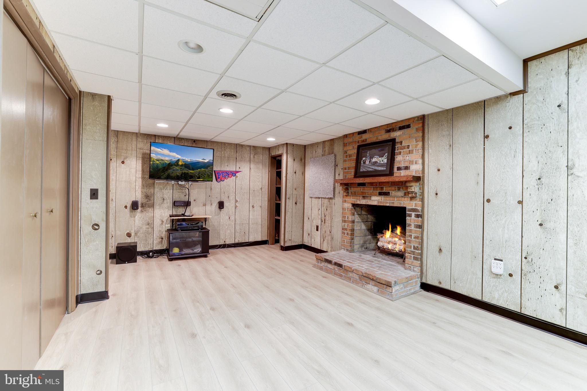 MC LEAN HUNT - Residential