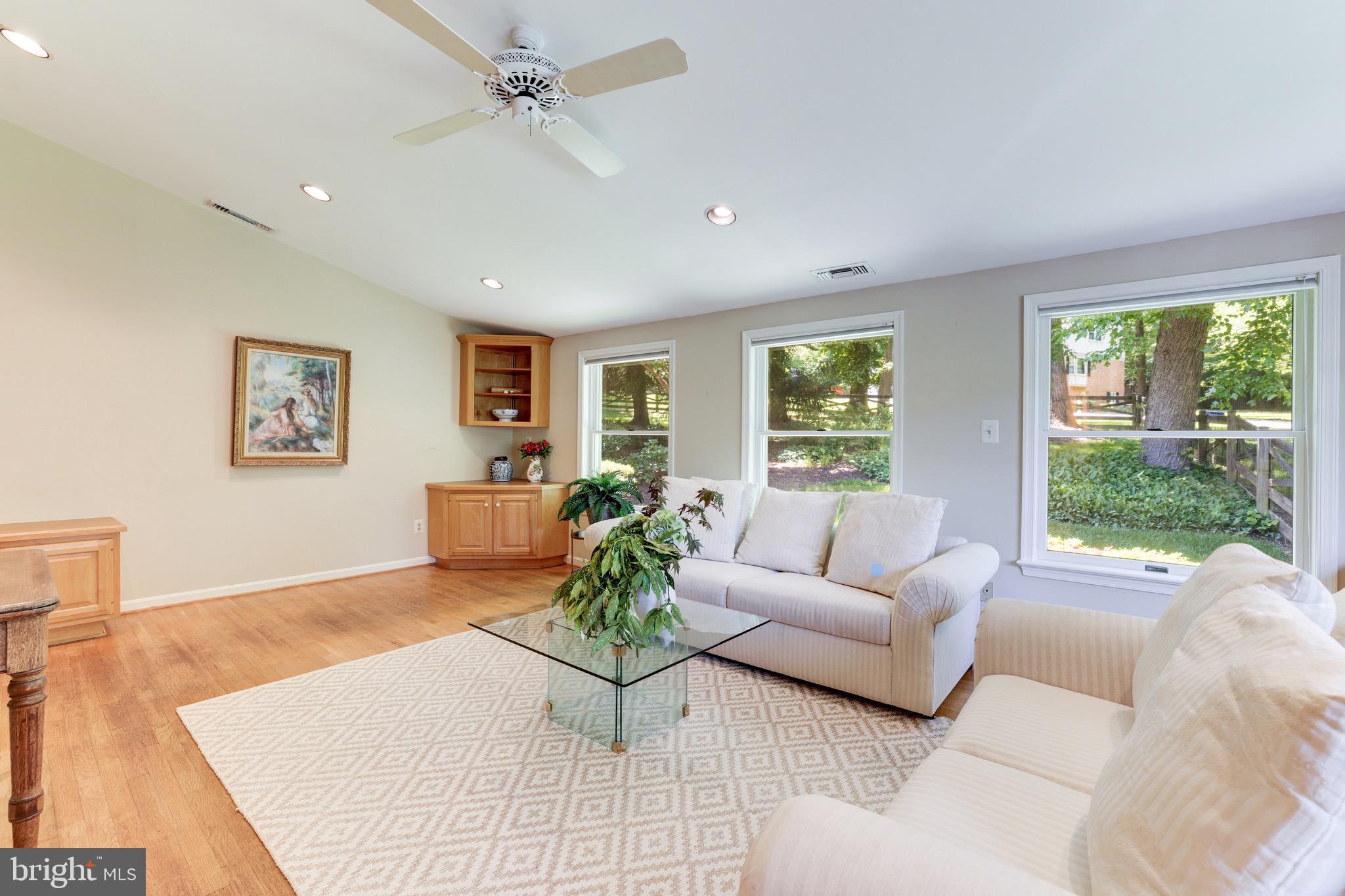 MC LEAN HUNT - Residential