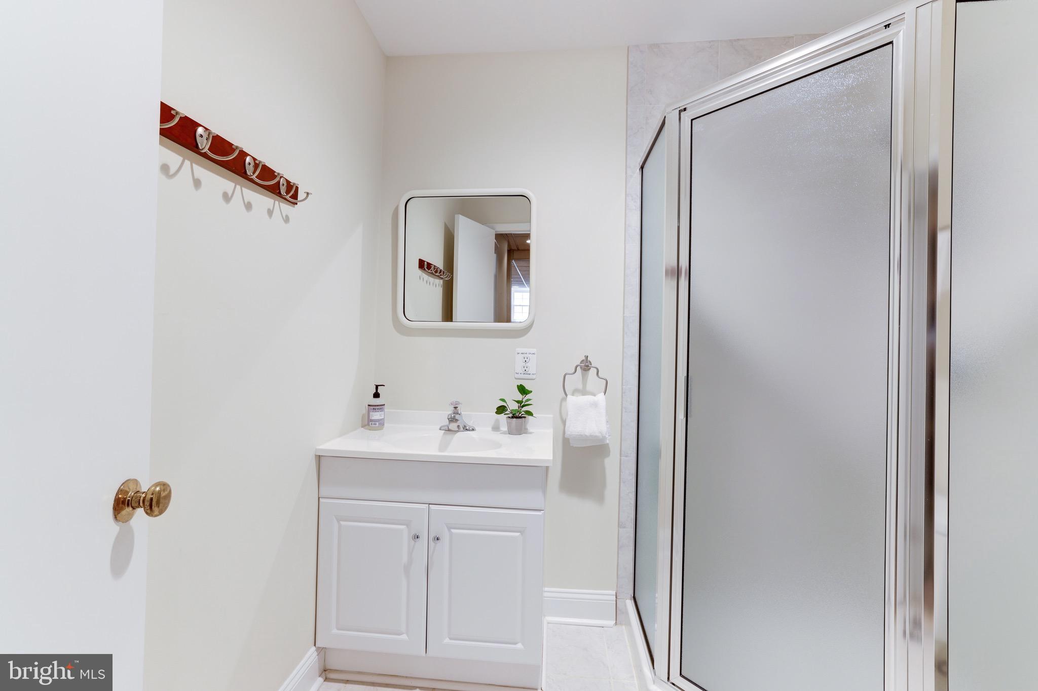 MC LEAN HUNT - Residential