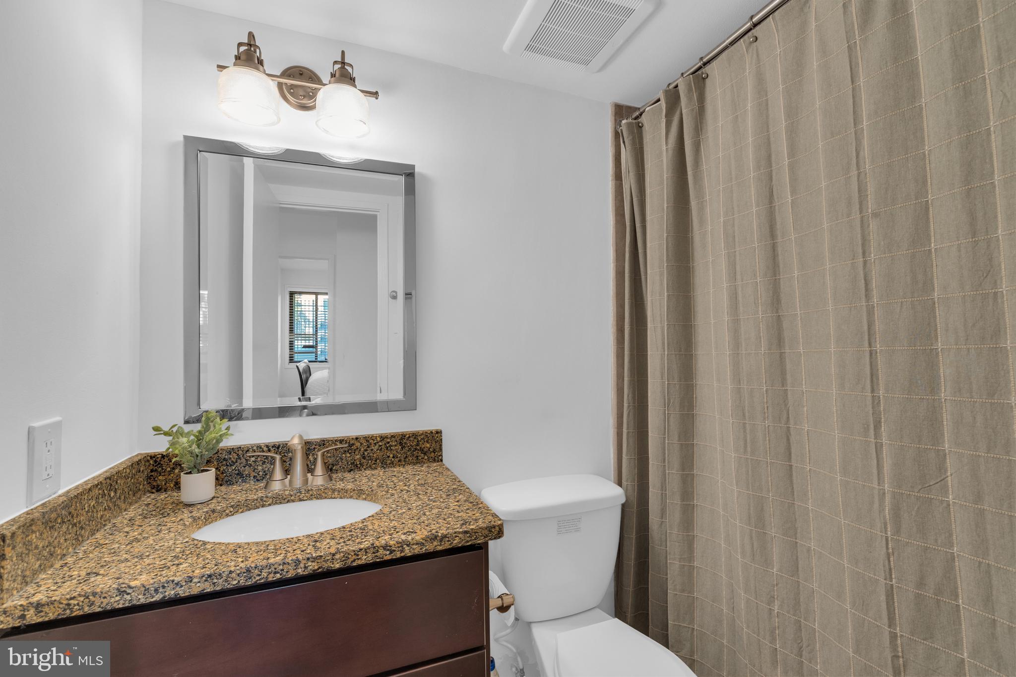 JEFFERSON MEWS - Residential