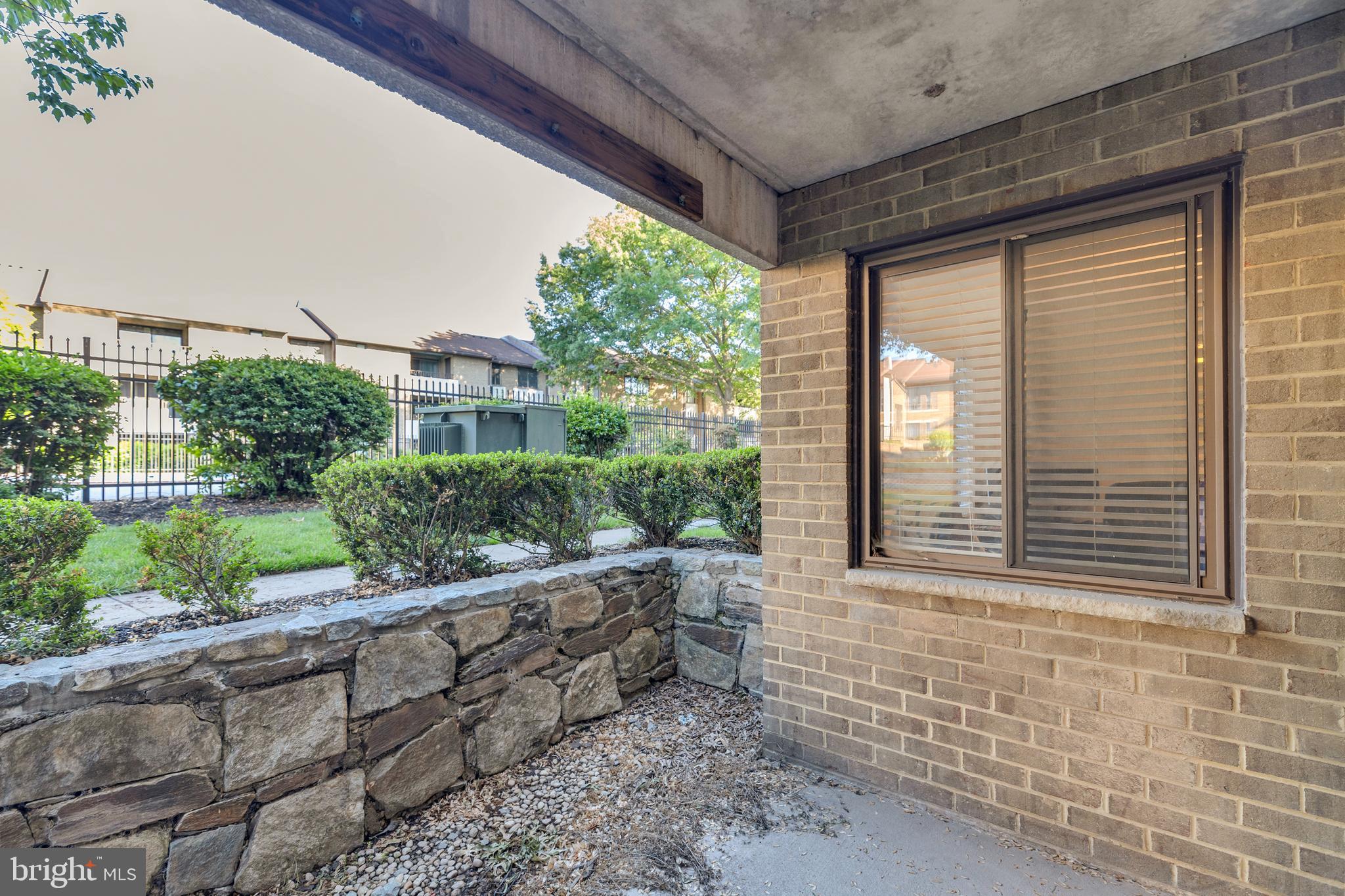 JEFFERSON MEWS - Residential