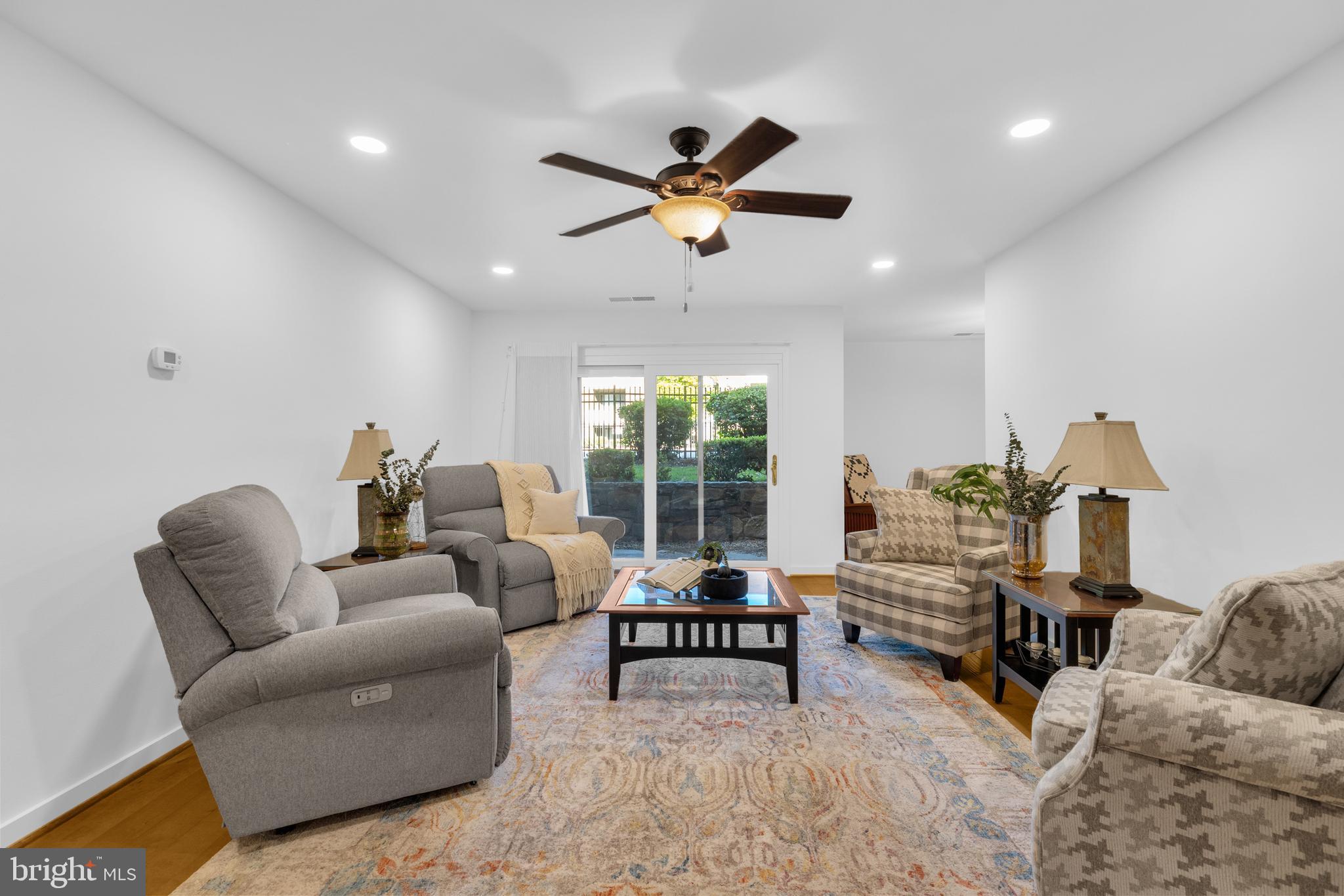 JEFFERSON MEWS - Residential