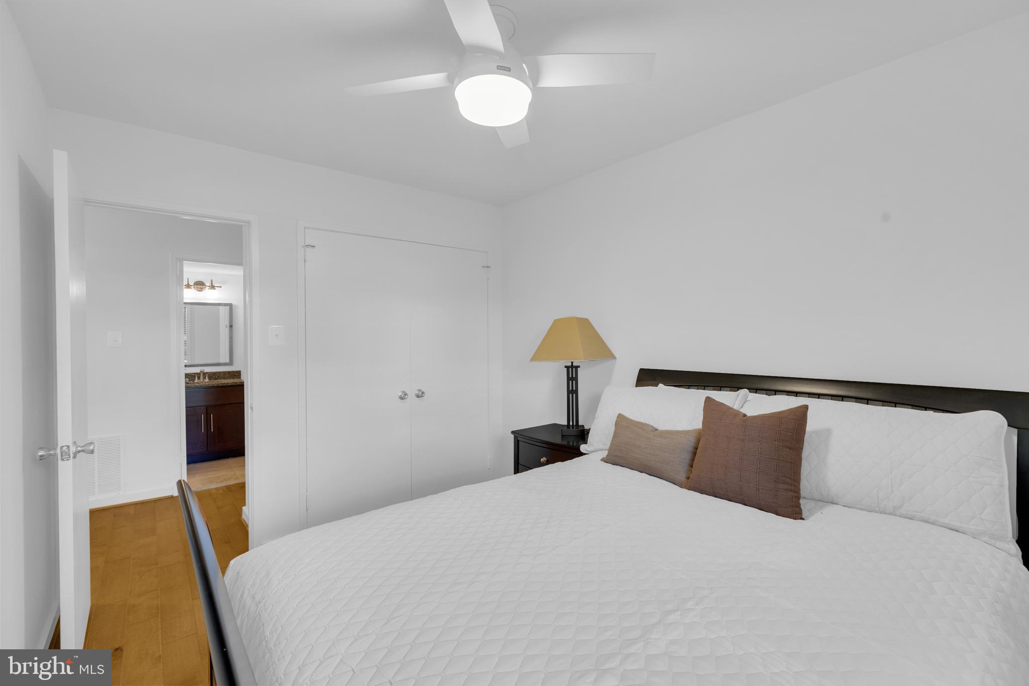 JEFFERSON MEWS - Residential